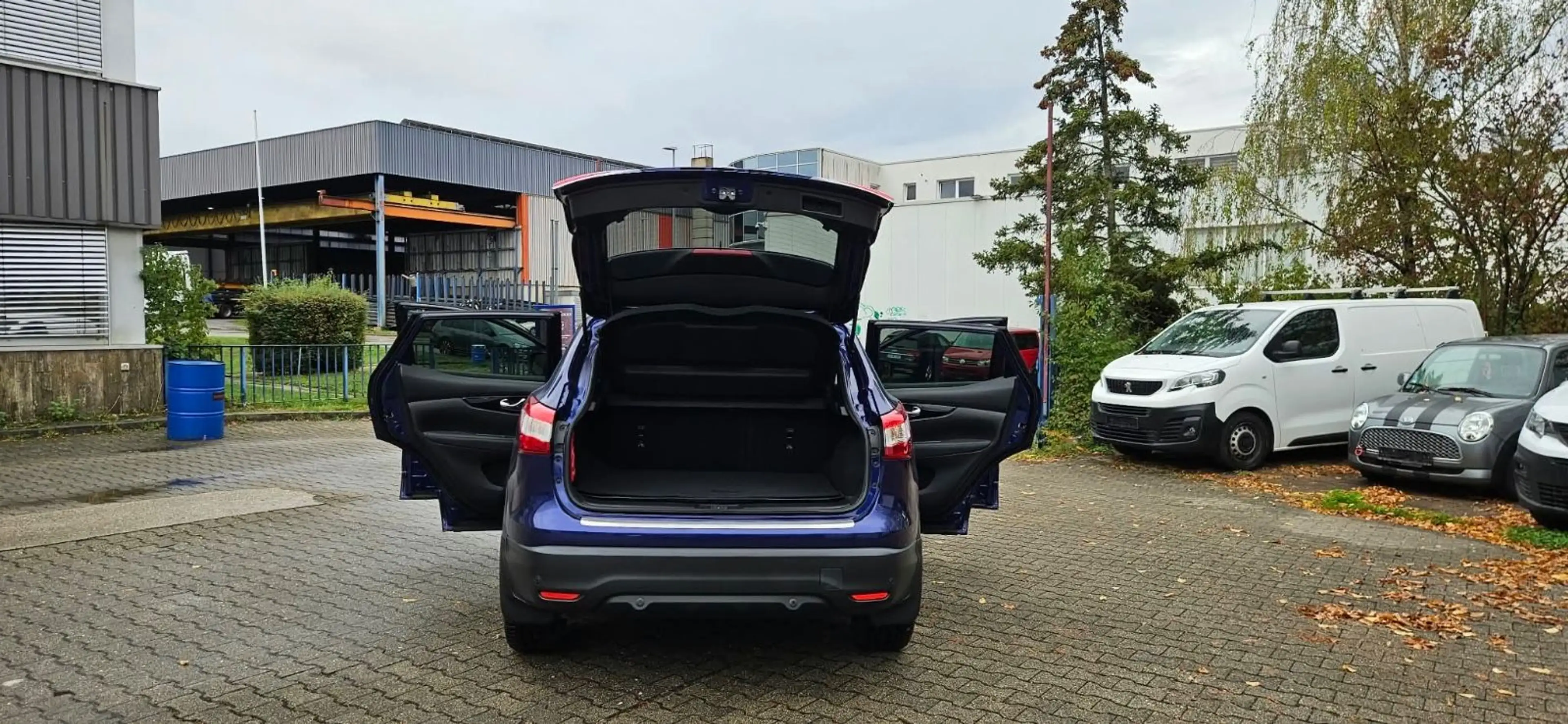 Nissan Qashqai Tekna — photo 15