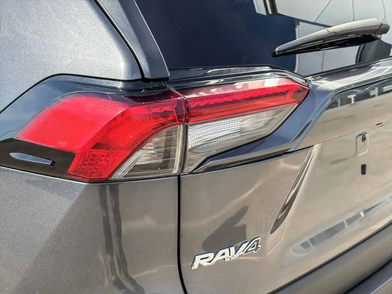 Toyota RAV 4 снимка Toyota RAV 4