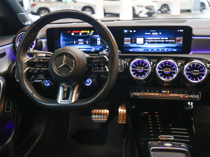 Mercedes-Benz CLA 35 AMG 4M Coupé Premium+ NIGHT PANO HUD — photo 10
