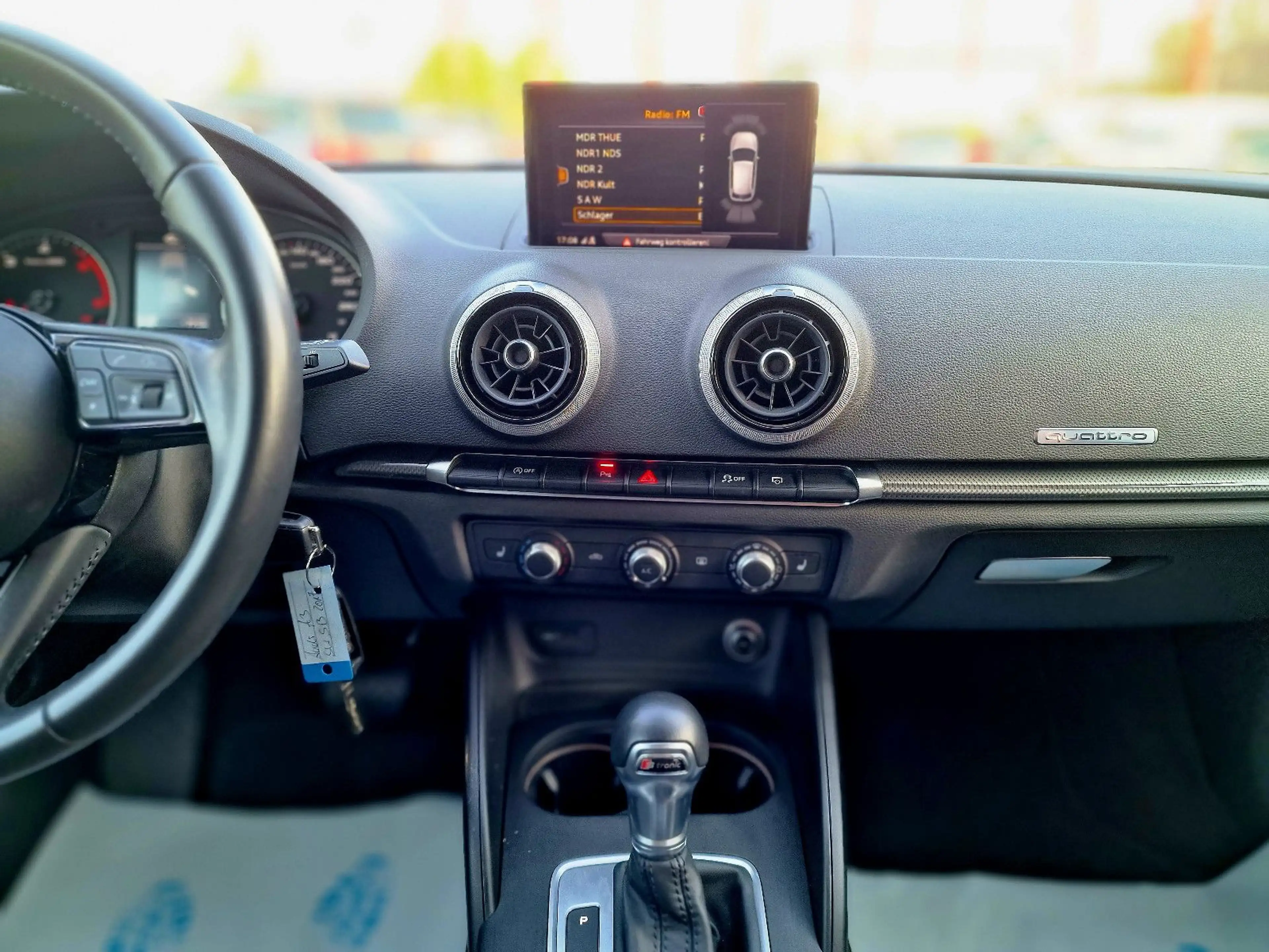 Audi A3 Sportback quattro S-tronic/Tempo/Alu/Navi — photo 13