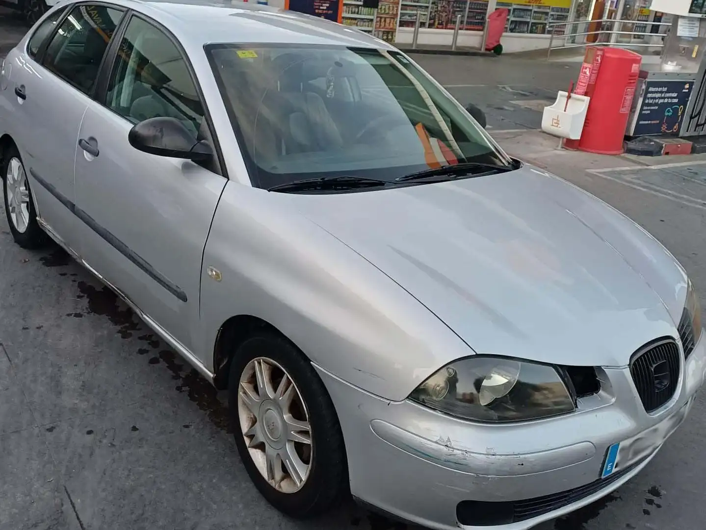 SEAT Ibiza Ibiza 1.9 SDi Reference Reference Plateado - 2
