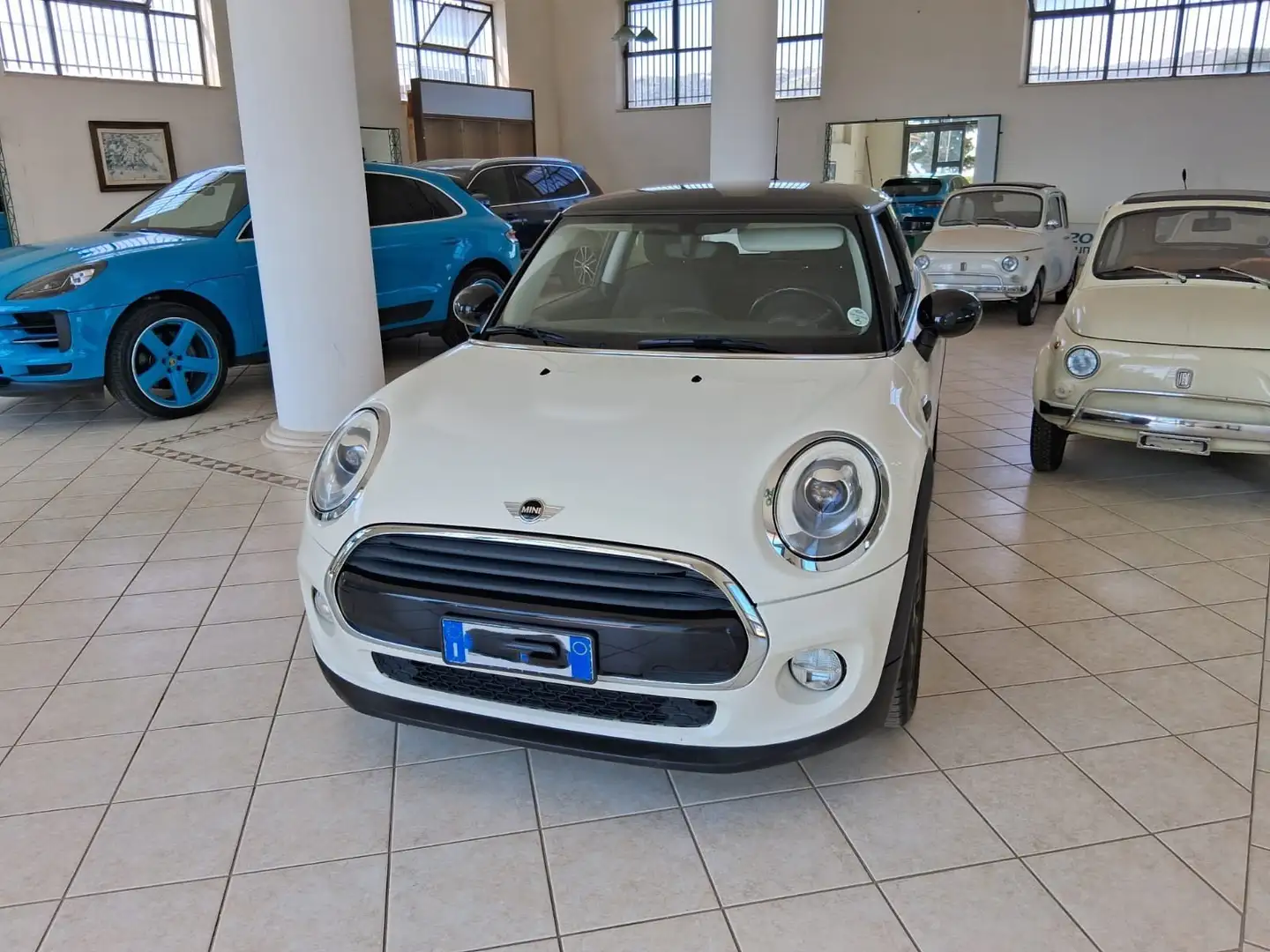 MINI Cooper D Mini IV F55-F56 2014 1.5 Hype Seven 3p Beige - 1