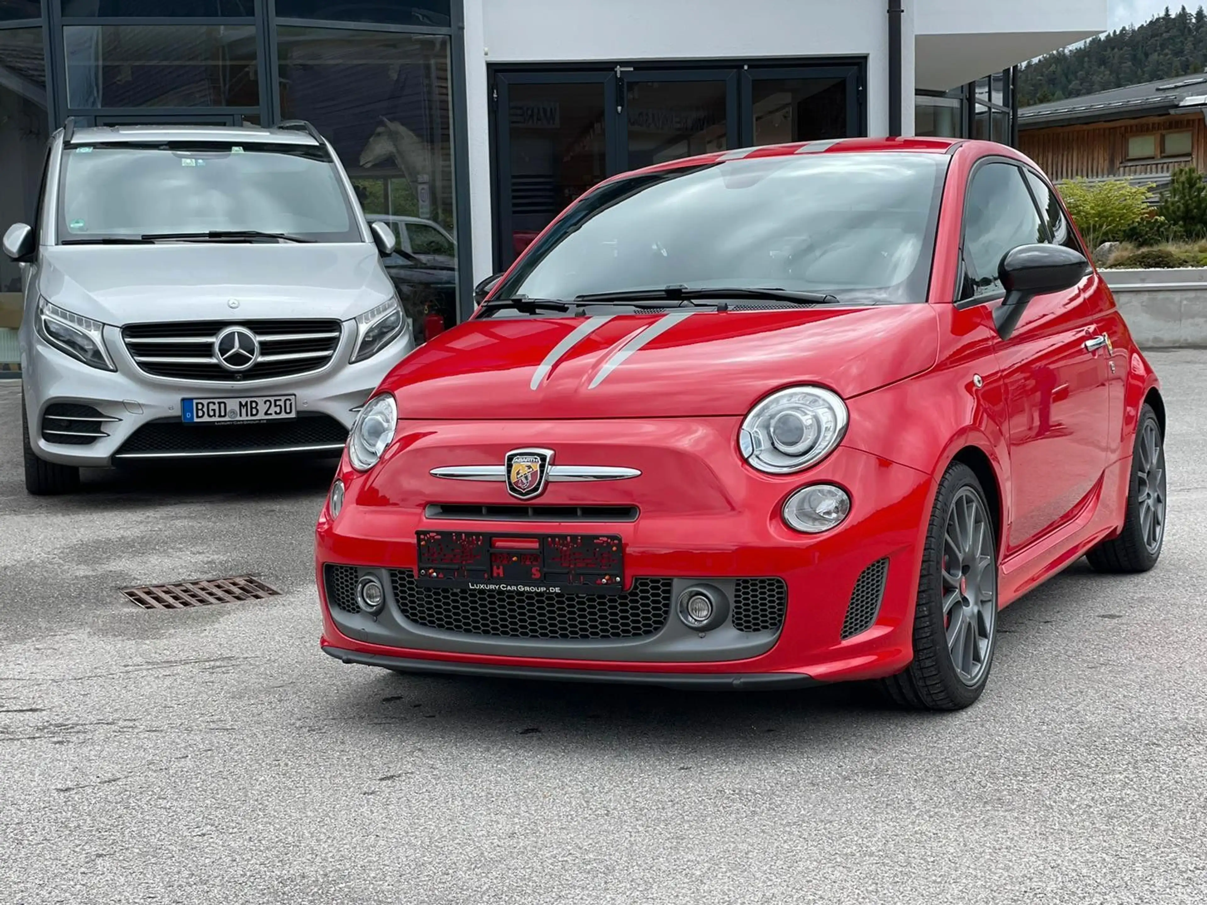 Abarth 695 Tributo Ferrari Edition — photo 2