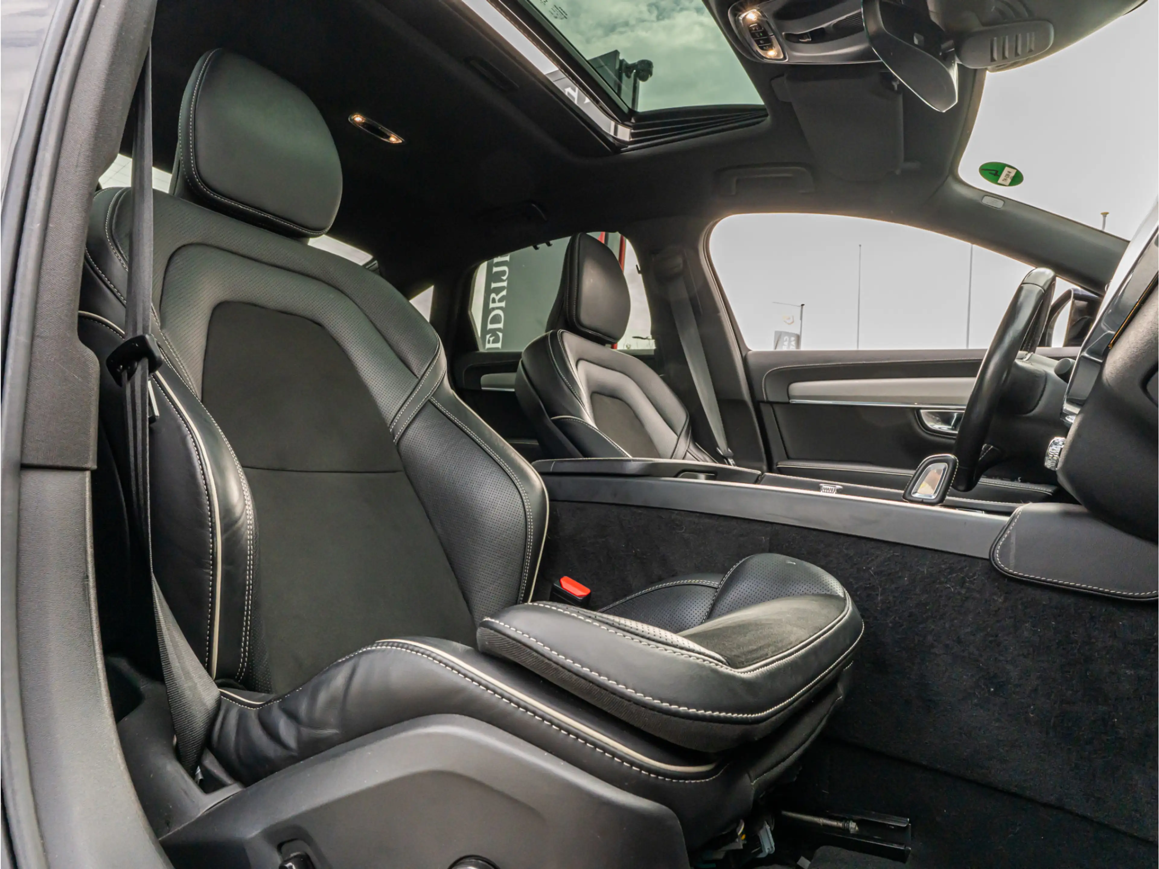 Volvo S90 2.0 B4 PLUS DARK ORG NL SCHUIFDAK CAMERA HARMANKAR — photo 4