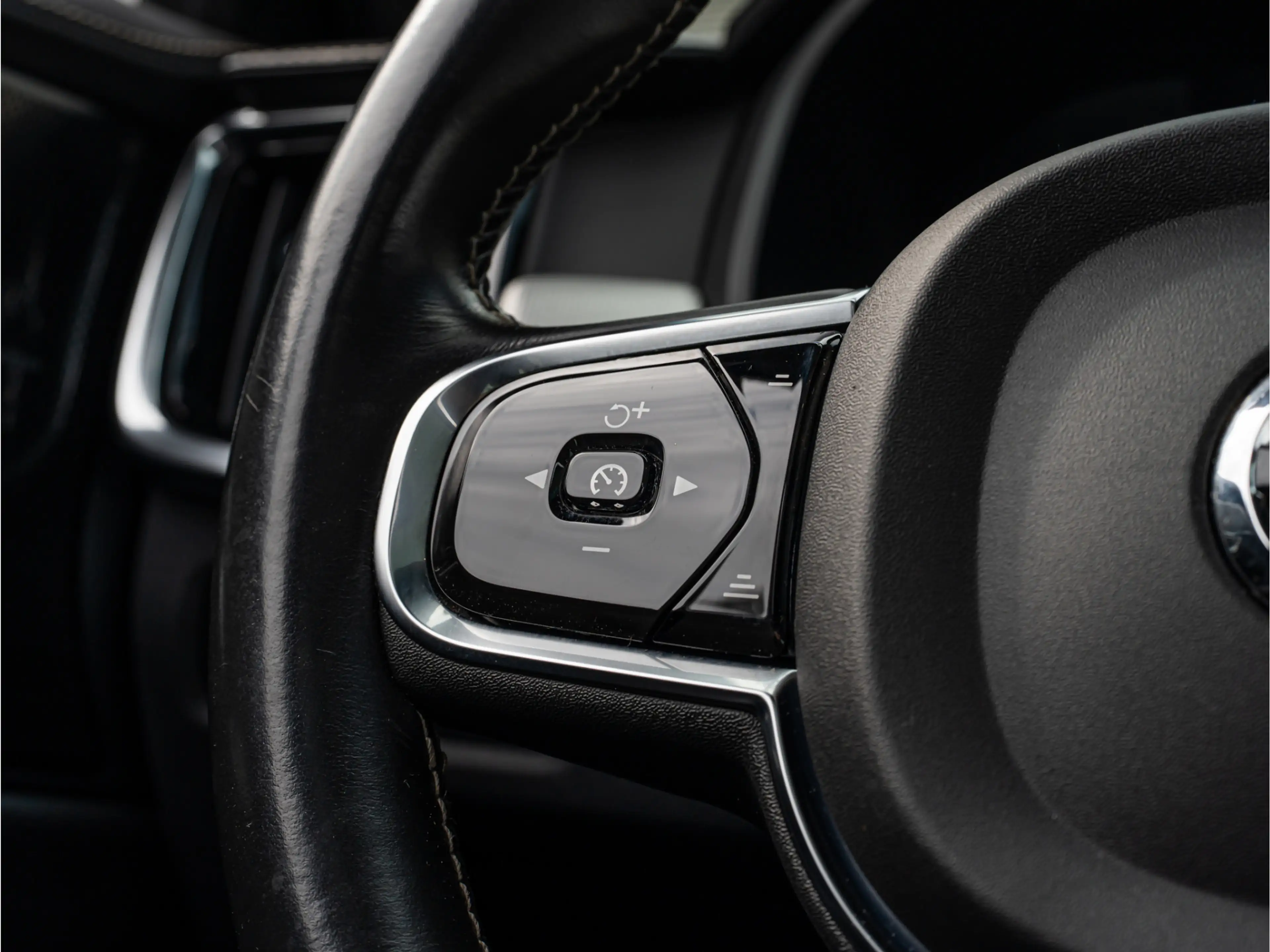 Volvo S90 2.0 B4 PLUS DARK ORG NL SCHUIFDAK CAMERA HARMANKAR — photo 15