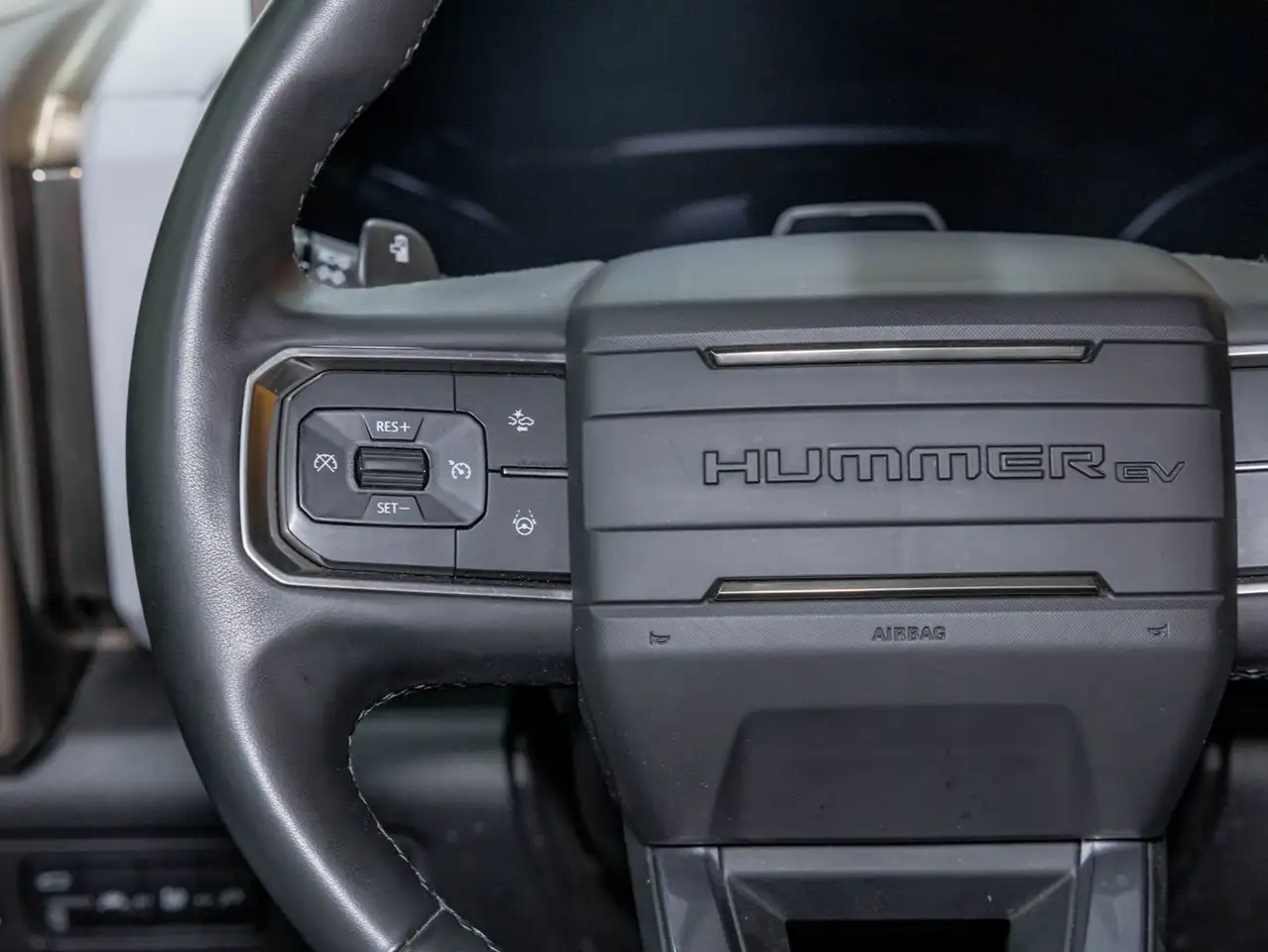 GMC HUMMER EV SUV fotografie GMC HUMMER EV SUV