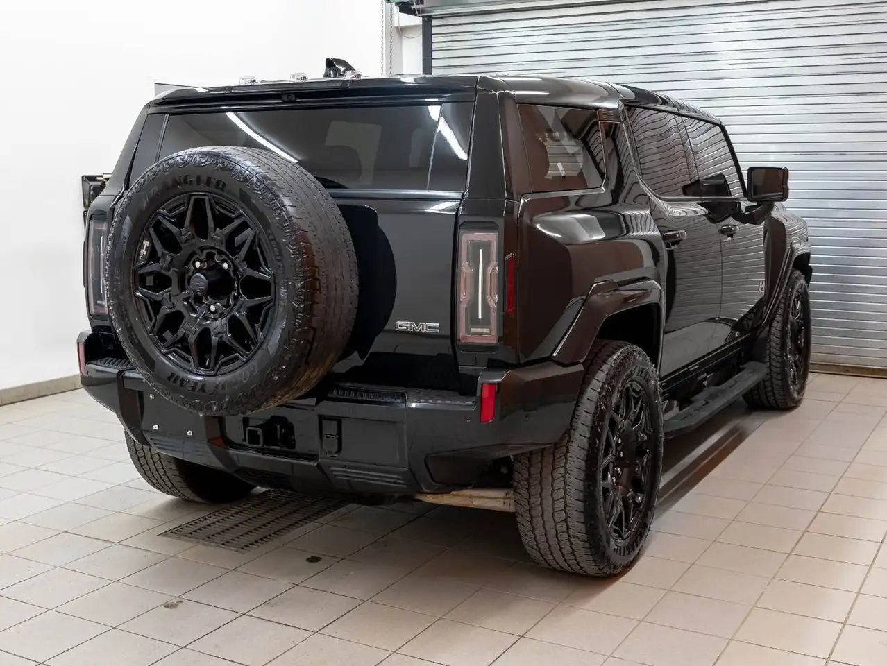 GMC HUMMER EV SUV fotografie GMC HUMMER EV SUV