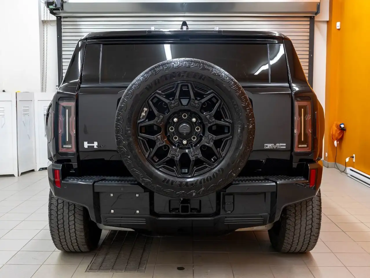 GMC HUMMER EV SUV fotografie GMC HUMMER EV SUV