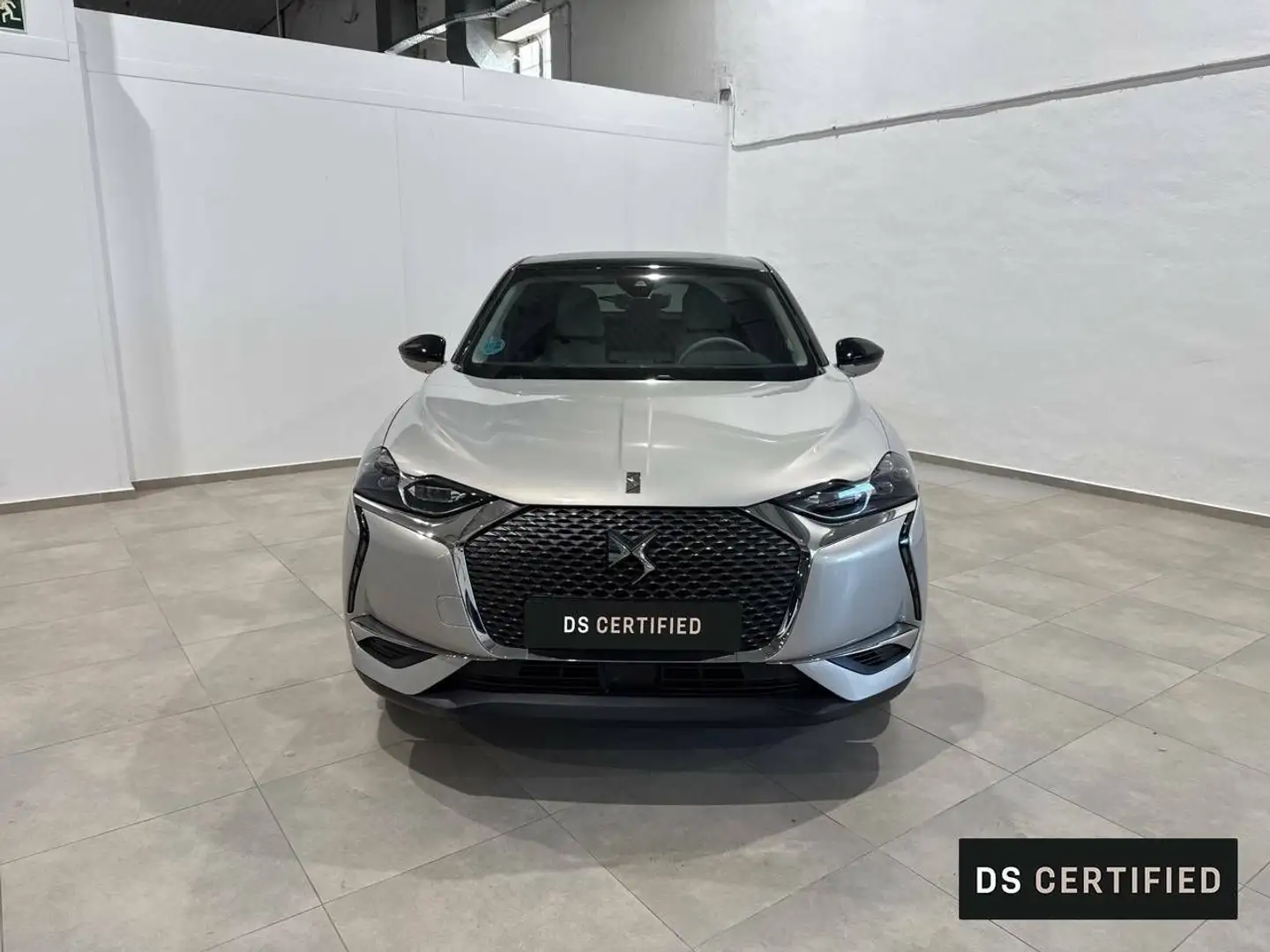 DS Automobiles DS 3 BlueHDi 96 kW Auto RIVOLI Grau - 2