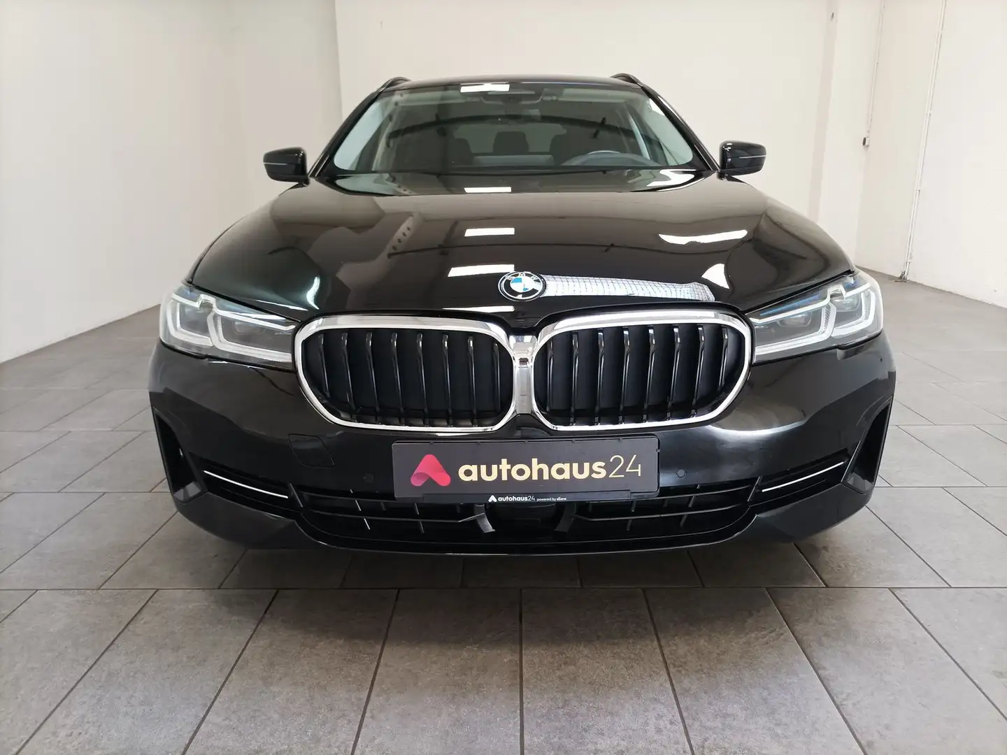 BMW 530 5er - 530 e AHK|Navi|CAM|Sitzhzg.|H&K Noir - 2