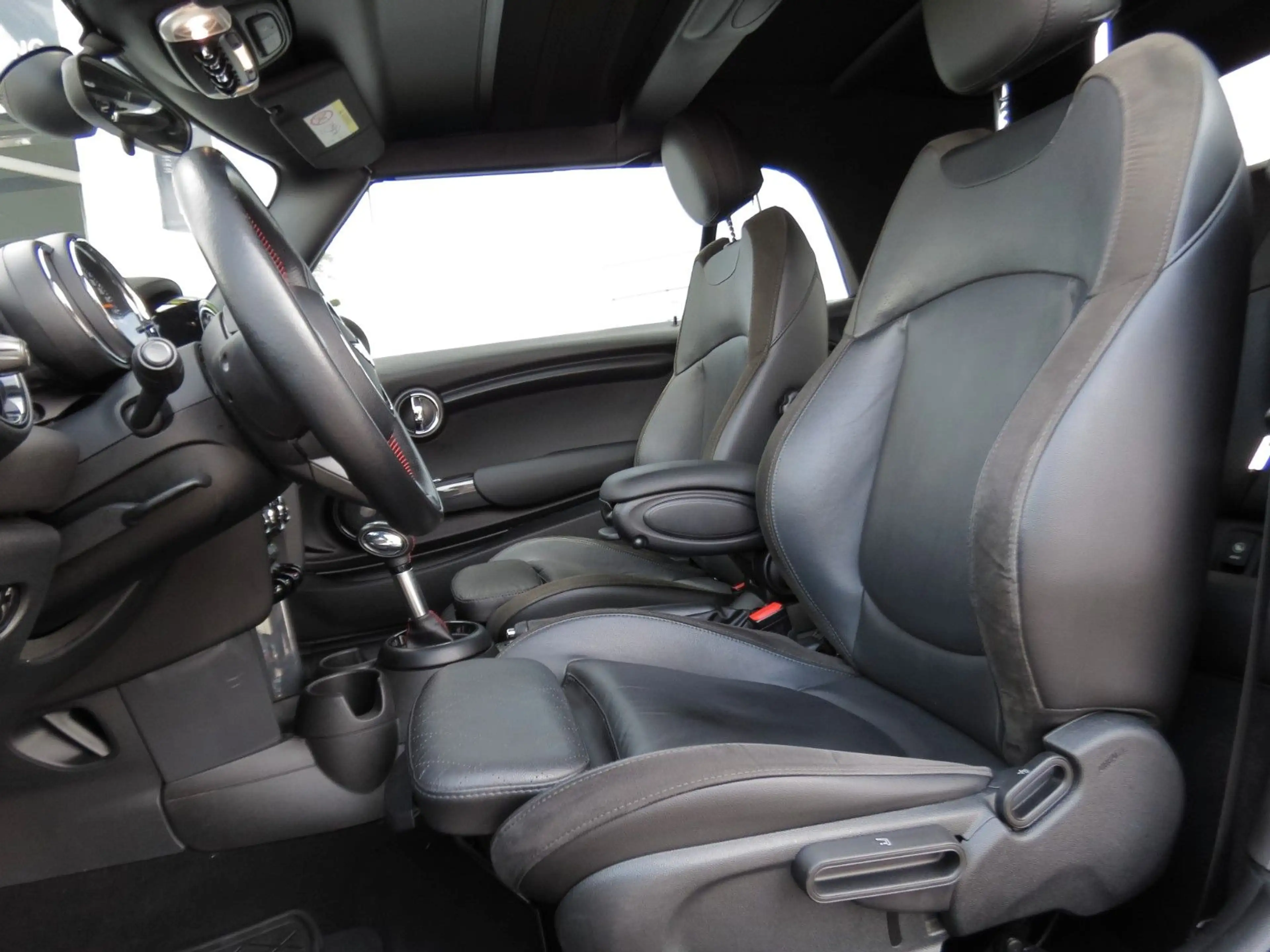 MINI John Cooper Works Cabrio LEDER AUTOMATIK — photo 6