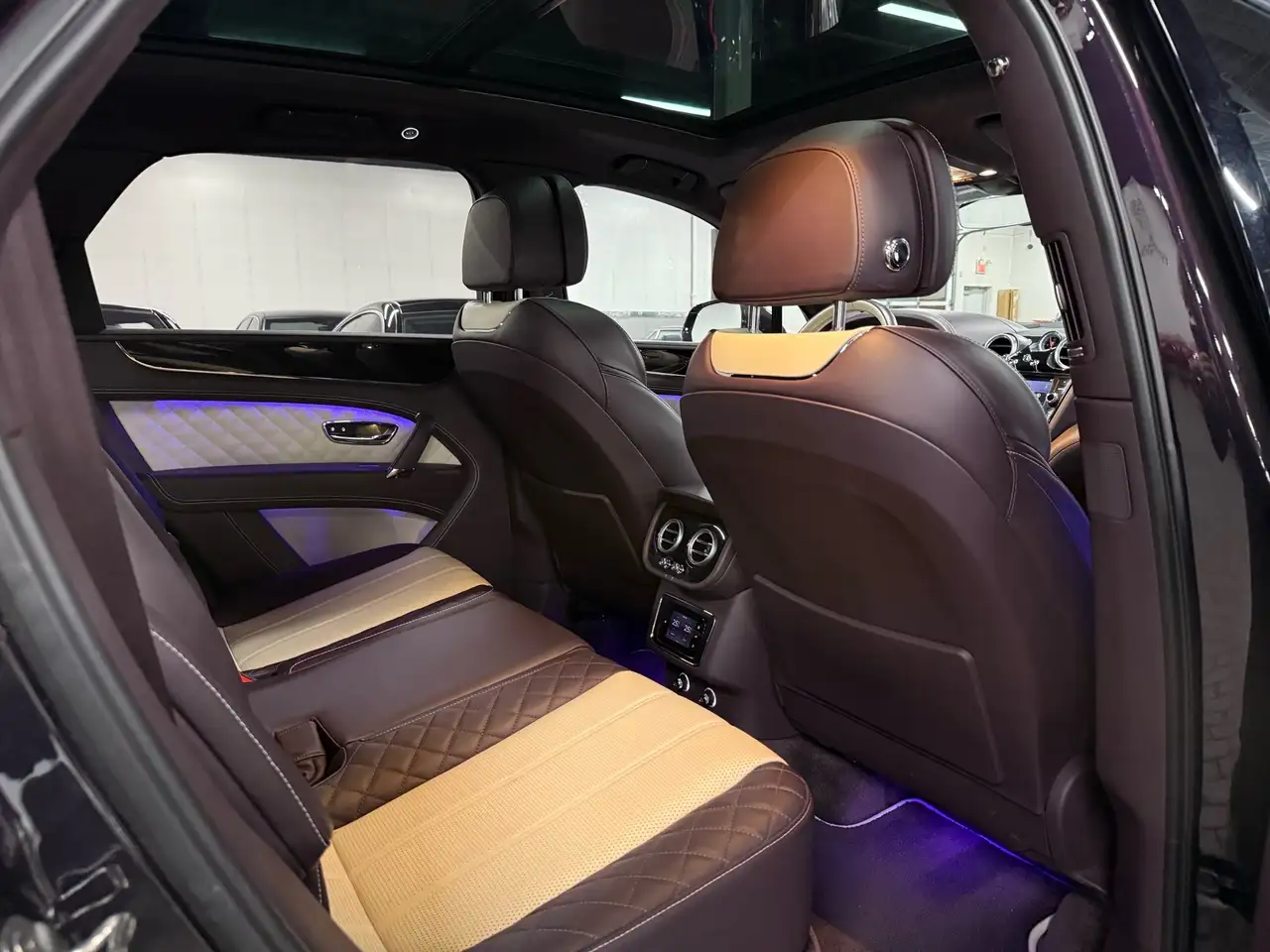 Bentley Bentayga снимка Bentley Bentayga