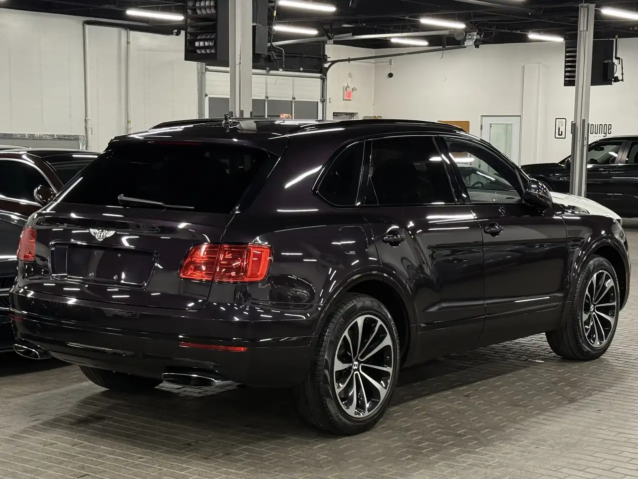Bentley Bentayga снимка Bentley Bentayga