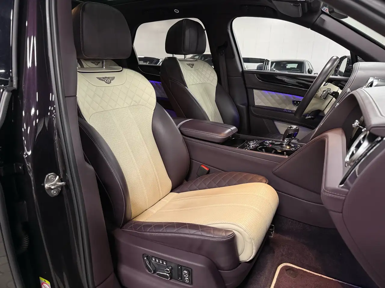 Bentley Bentayga снимка Bentley Bentayga
