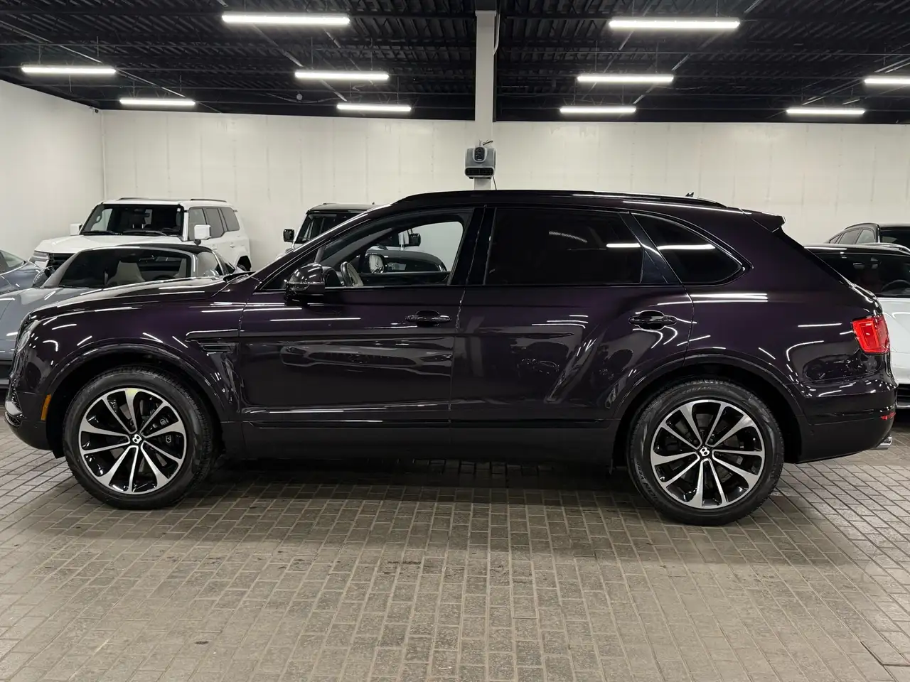 Bentley Bentayga снимка Bentley Bentayga