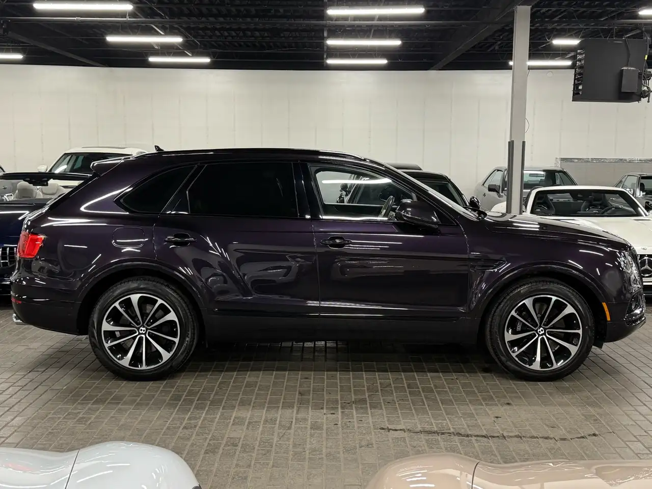 Bentley Bentayga снимка Bentley Bentayga
