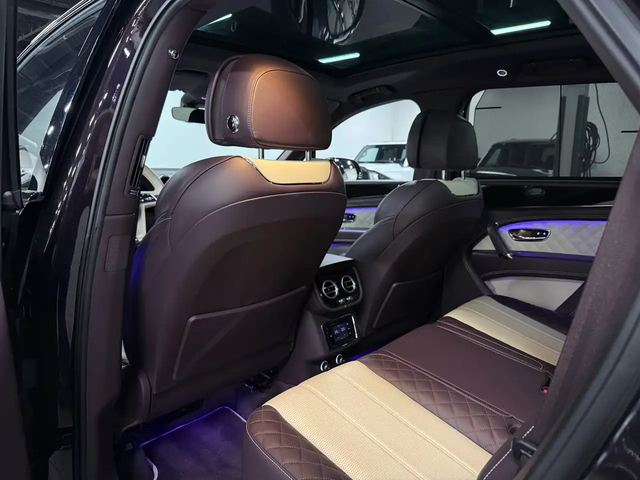 Bentley Bentayga снимка Bentley Bentayga