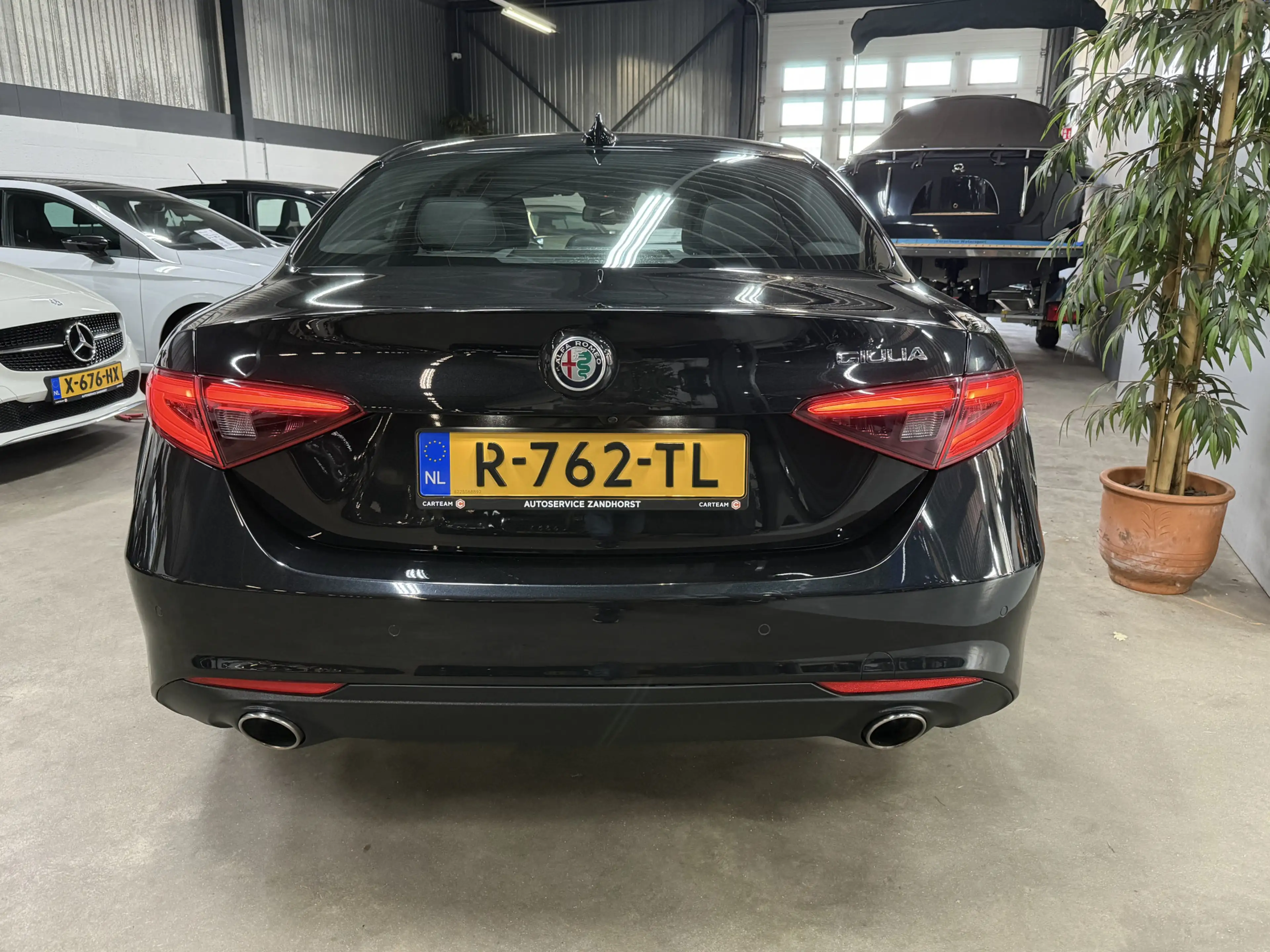 Alfa Romeo Giulia 2.0T // Camera // Adapt. Cruise — photo 5