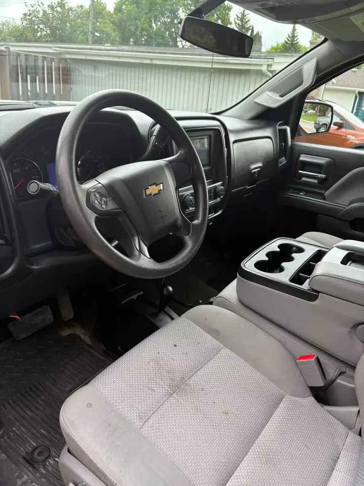 Chevrolet Silverado 1500 снимка Chevrolet Silverado 1500
