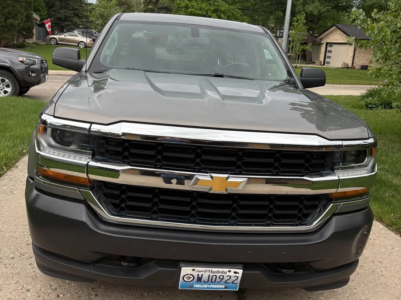 Chevrolet Silverado 1500 снимка Chevrolet Silverado 1500