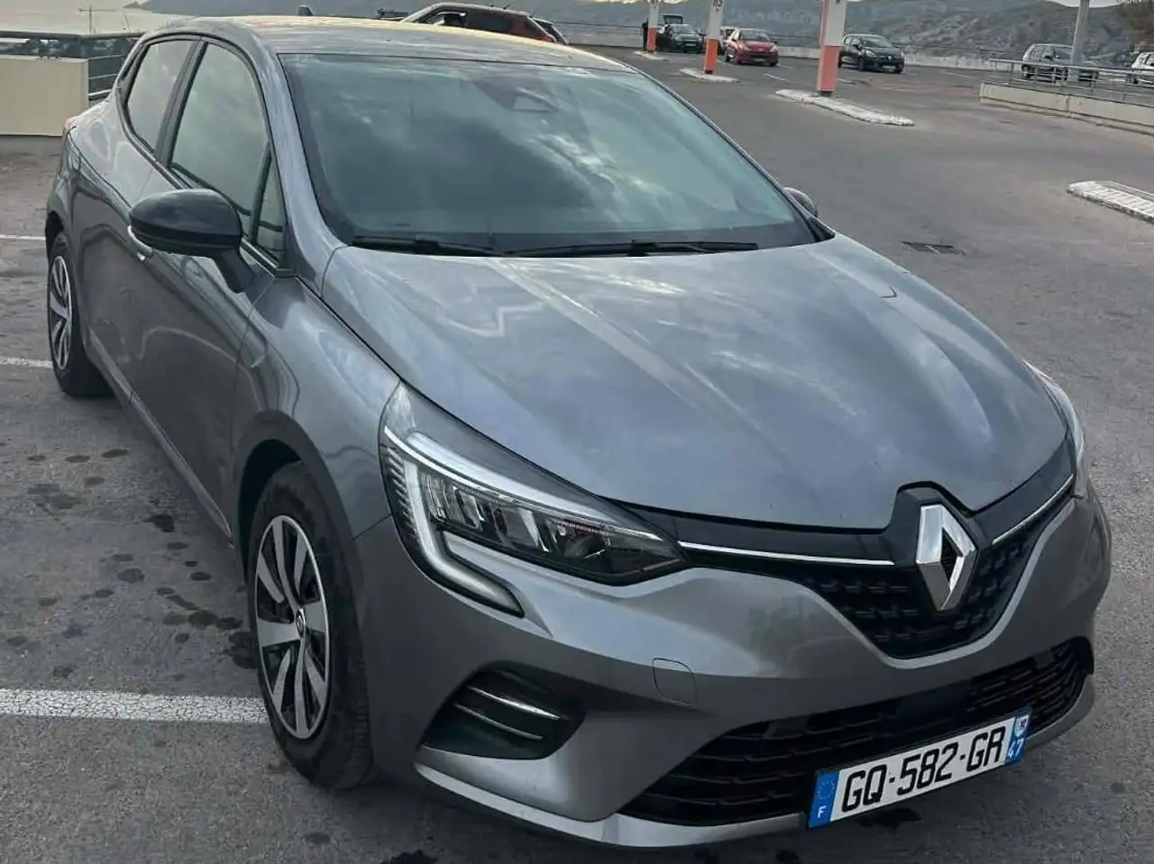 Renault Clio TCe 75 E6C Business