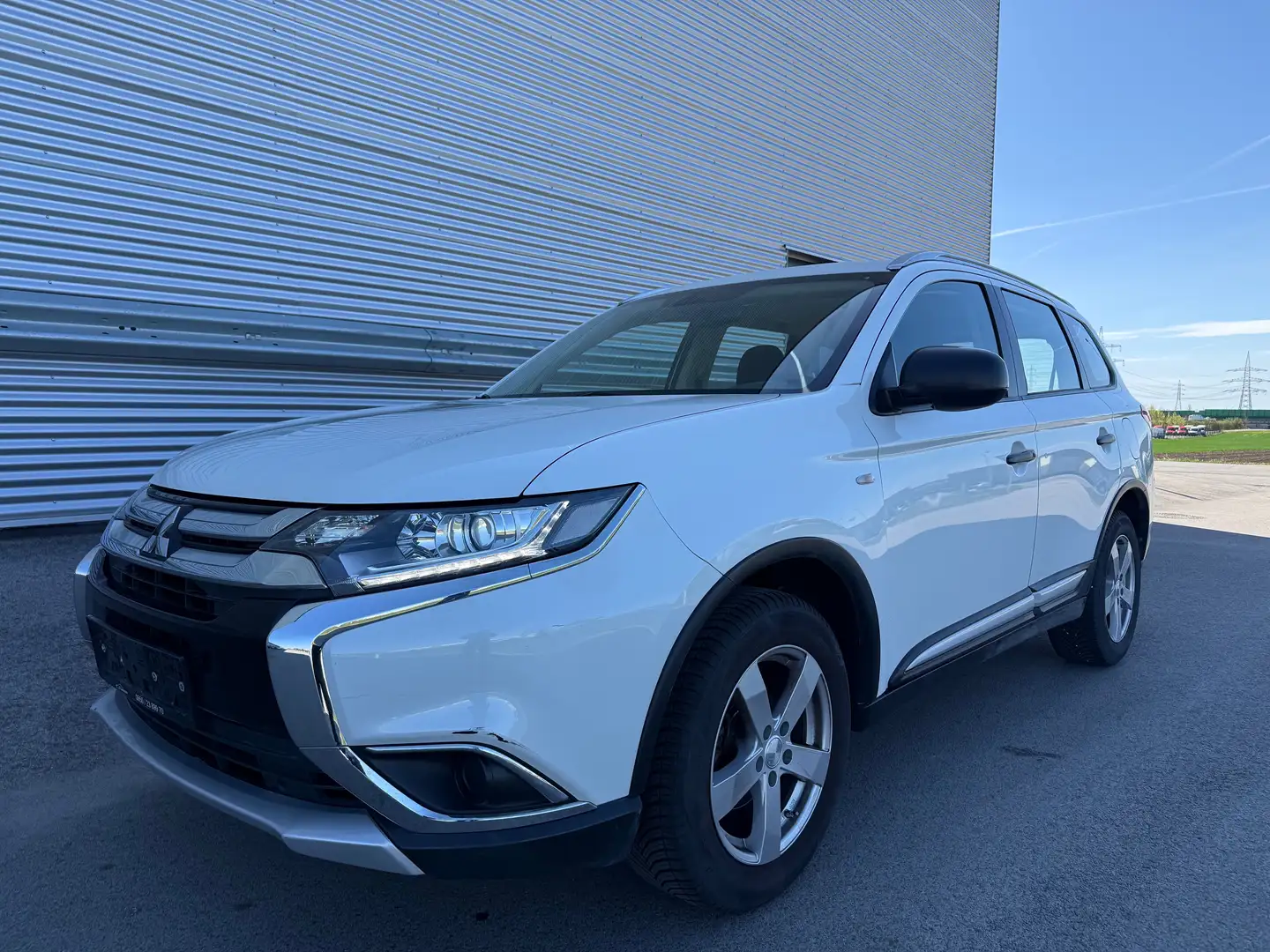 Mitsubishi Outlander 2,0 MIVEC AS&G Invite ID:36 Weiß - 2