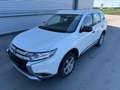 Mitsubishi Outlander 2,0 MIVEC AS&G Invite ID:36 Weiß - thumbnail 1
