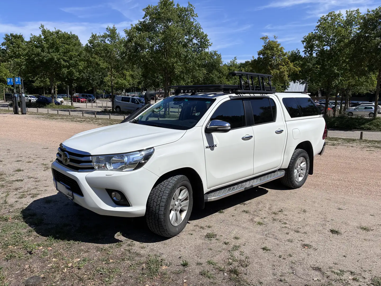 Toyota Hilux 4x4 Double Cab Comfort Weiß - 2