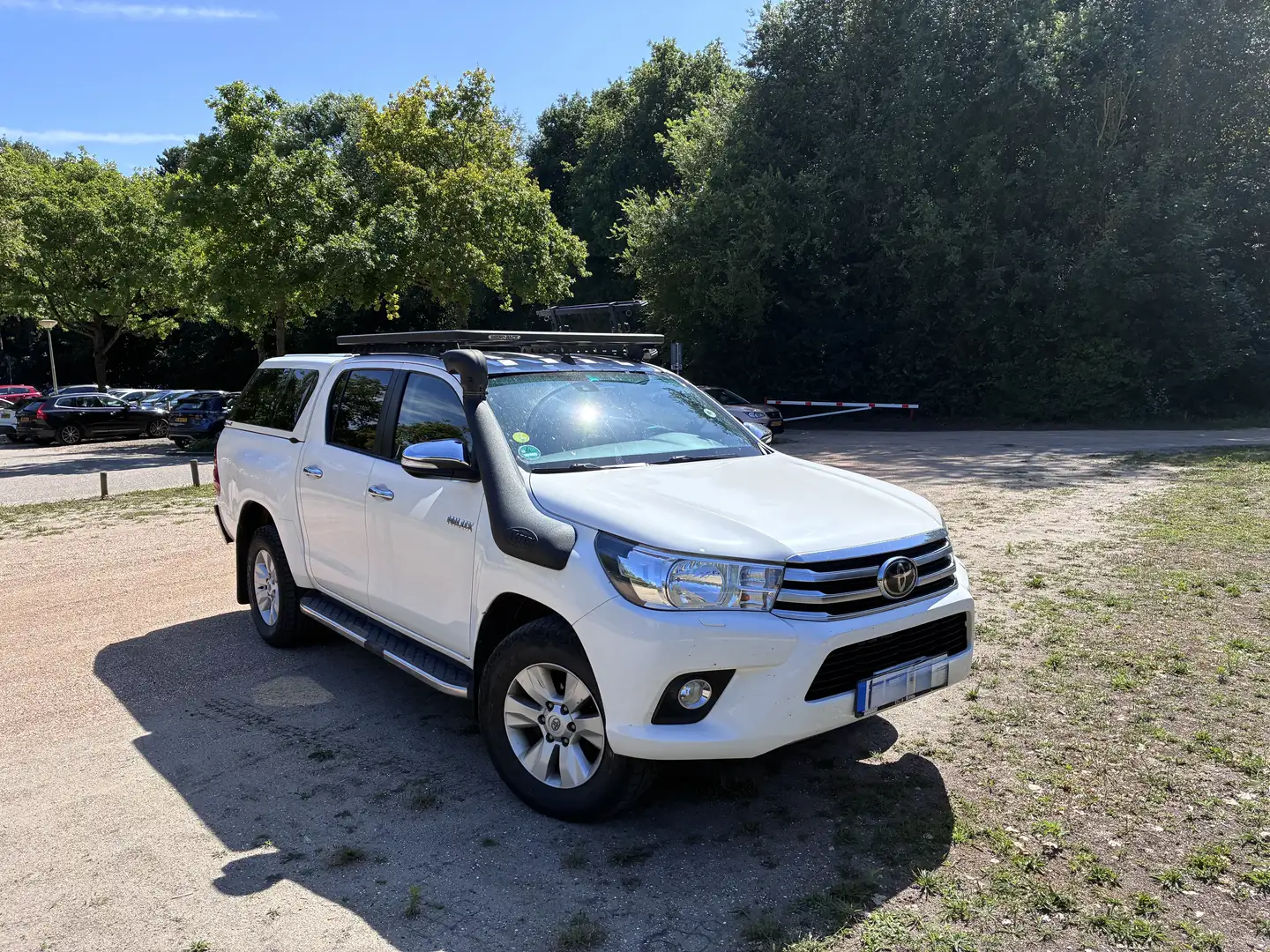 Toyota Hilux 4x4 Double Cab Comfort Weiß - 1