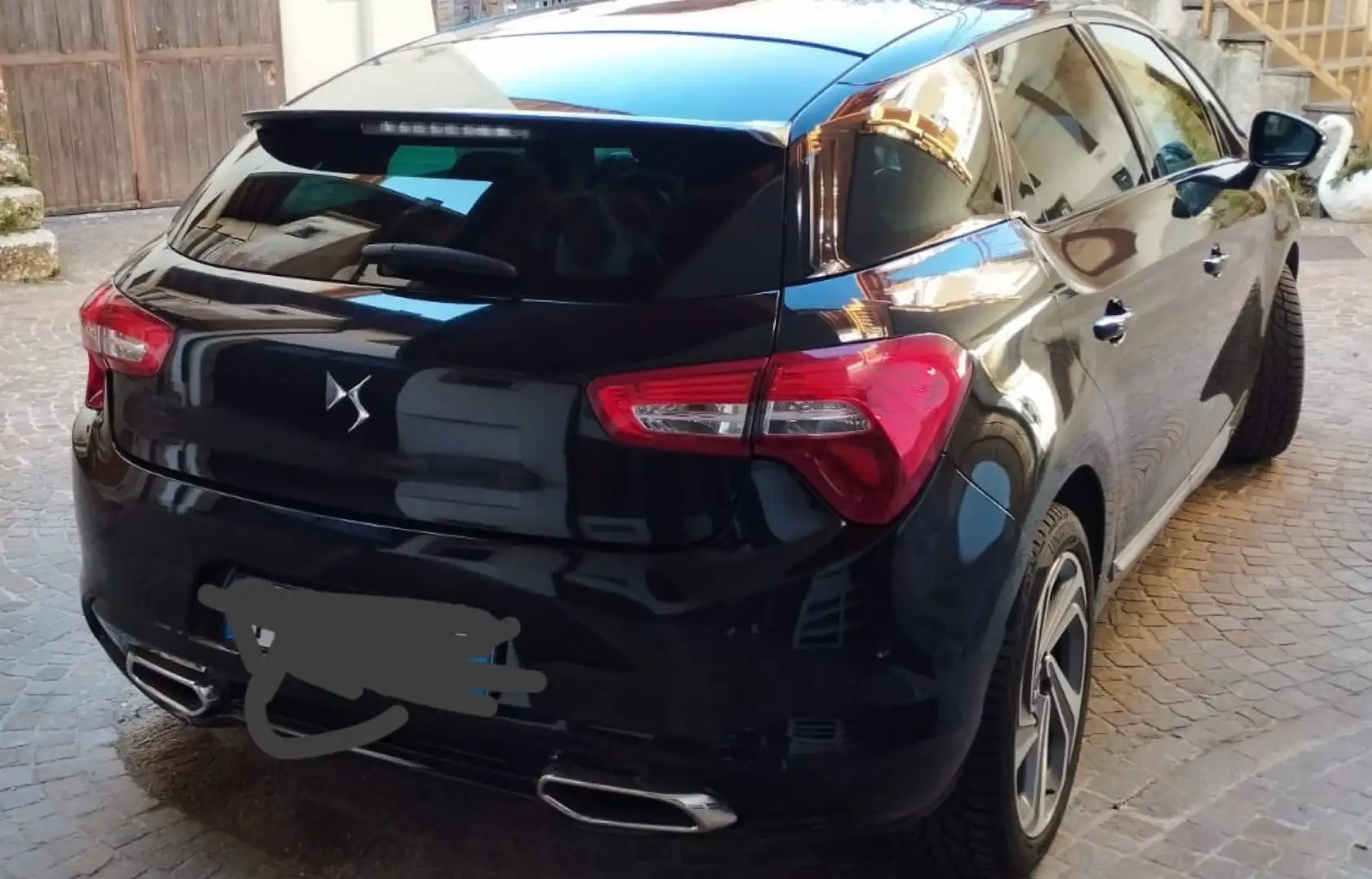 DS Automobiles DS 5 DS5 2.0 bluehdi So Chic s&s 150cv Fekete - 2