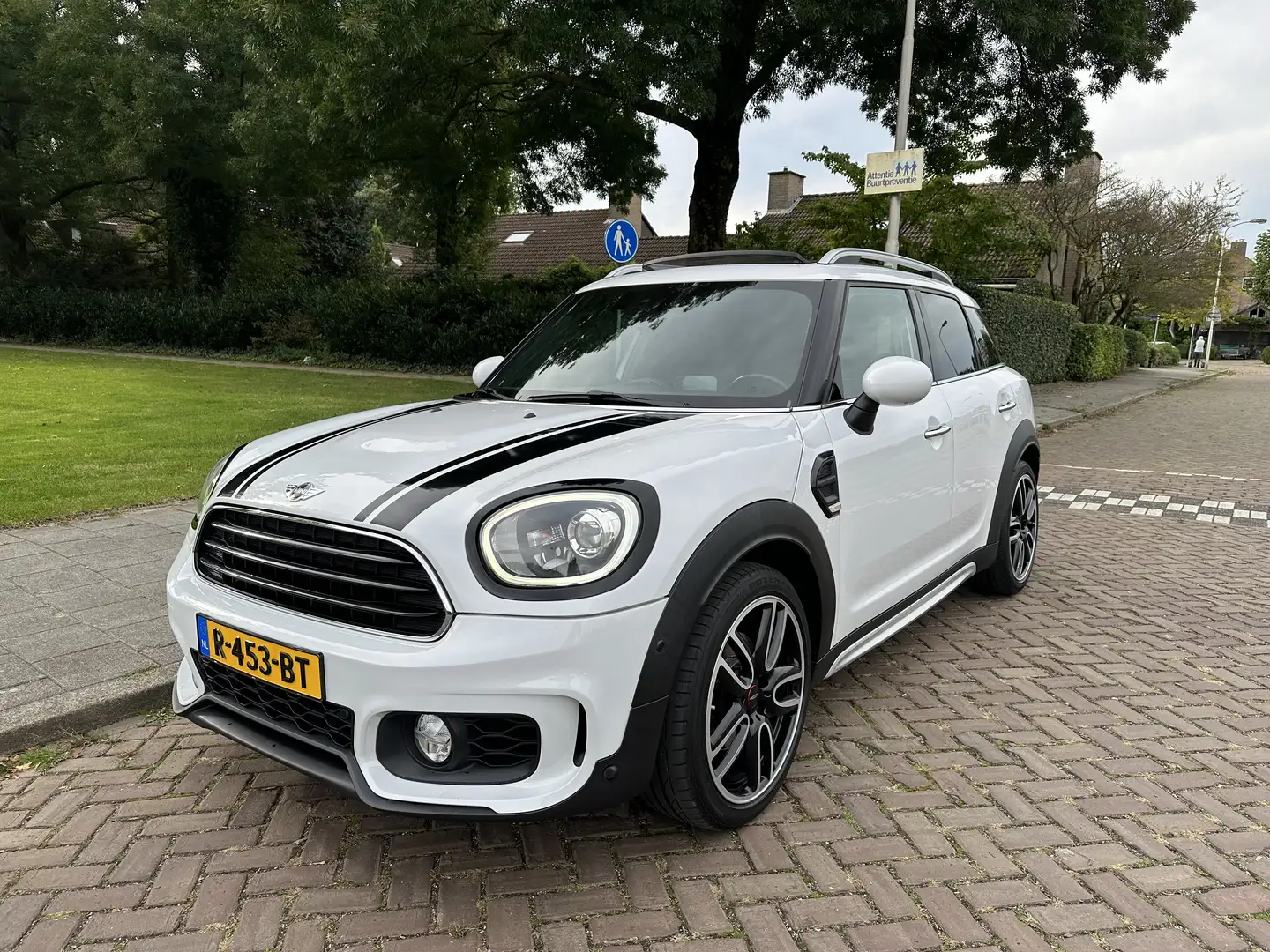 MINI Cooper Countryman 1.5 JCW AUTOMAAT PANO NAVI LEER HUD PDC Wit - 1