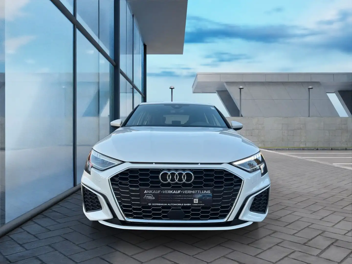 Audi A3 Sportback 40 1.4 tfsi e S line edition s-tronic Wit - 2