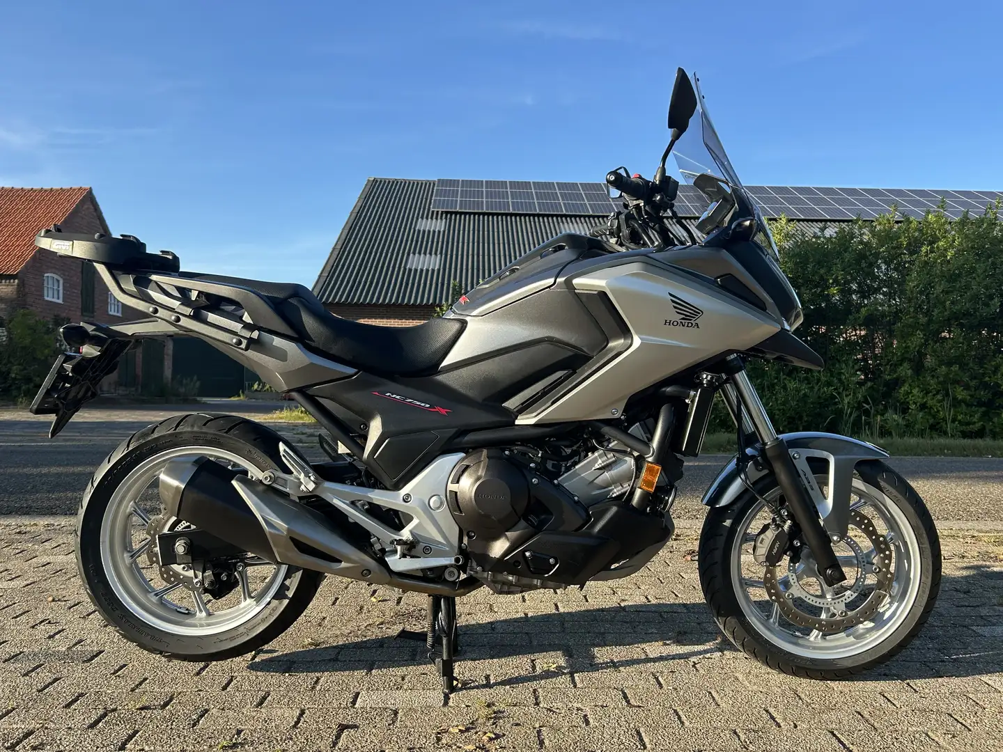 Honda NC 750 X DCT / 9200KM / NIEUWSTAAT / OPTIES - 1