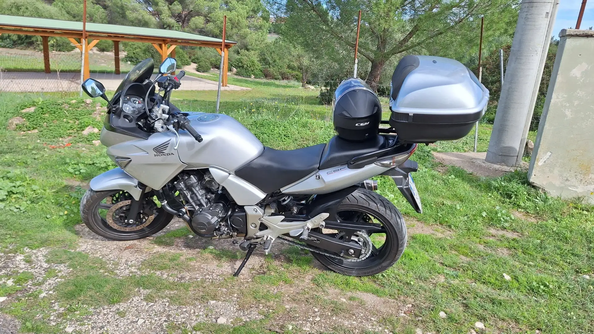 Honda CBF 600 S Grau - 1