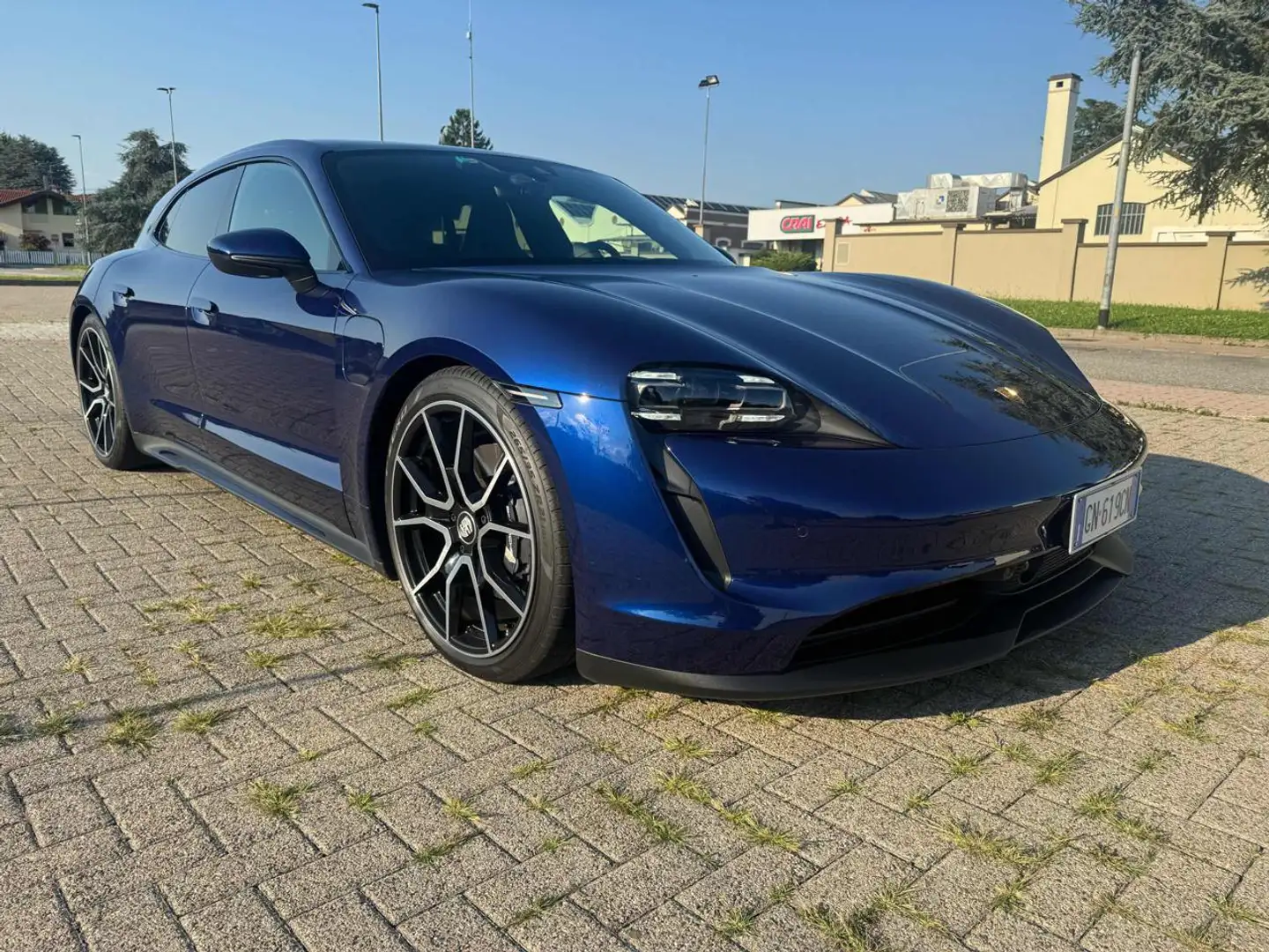 Porsche Taycan Sport Turismo Battery Plus - IVA ESPOSTA Blau - 1