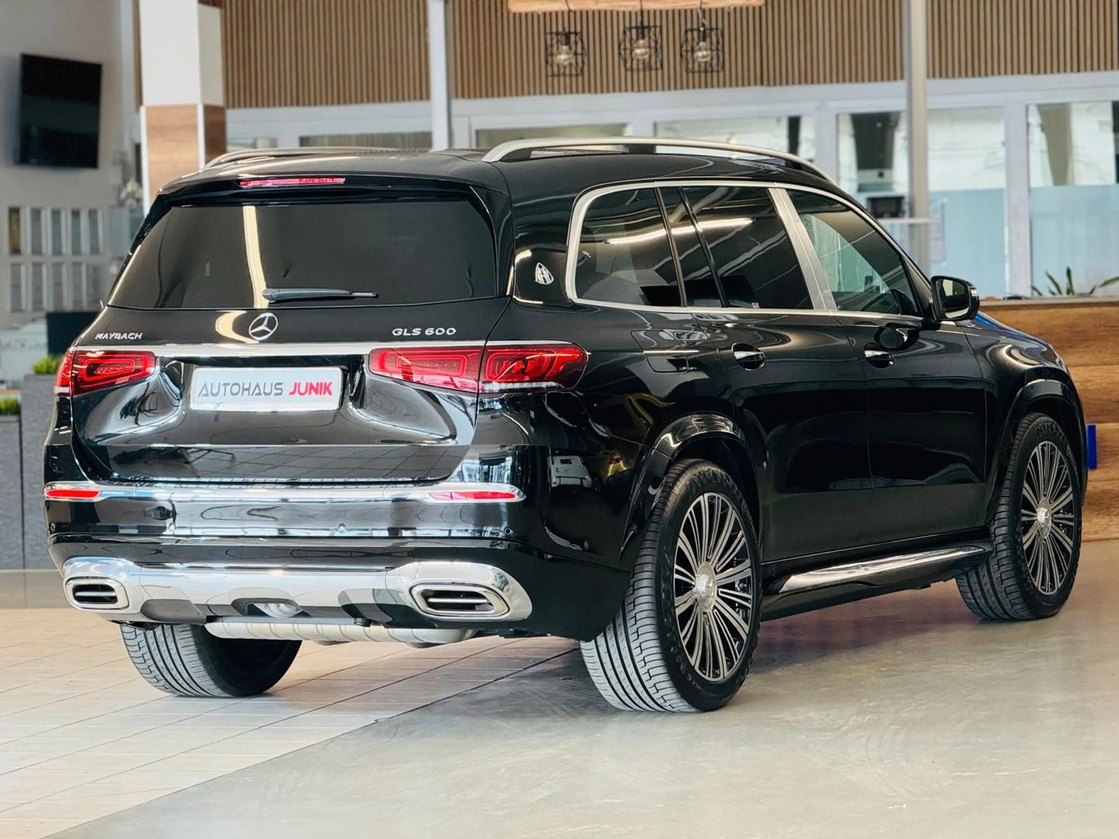 Mercedes-Benz GLS 600 4Matic Maybach-High End-Hüpft — photo 11