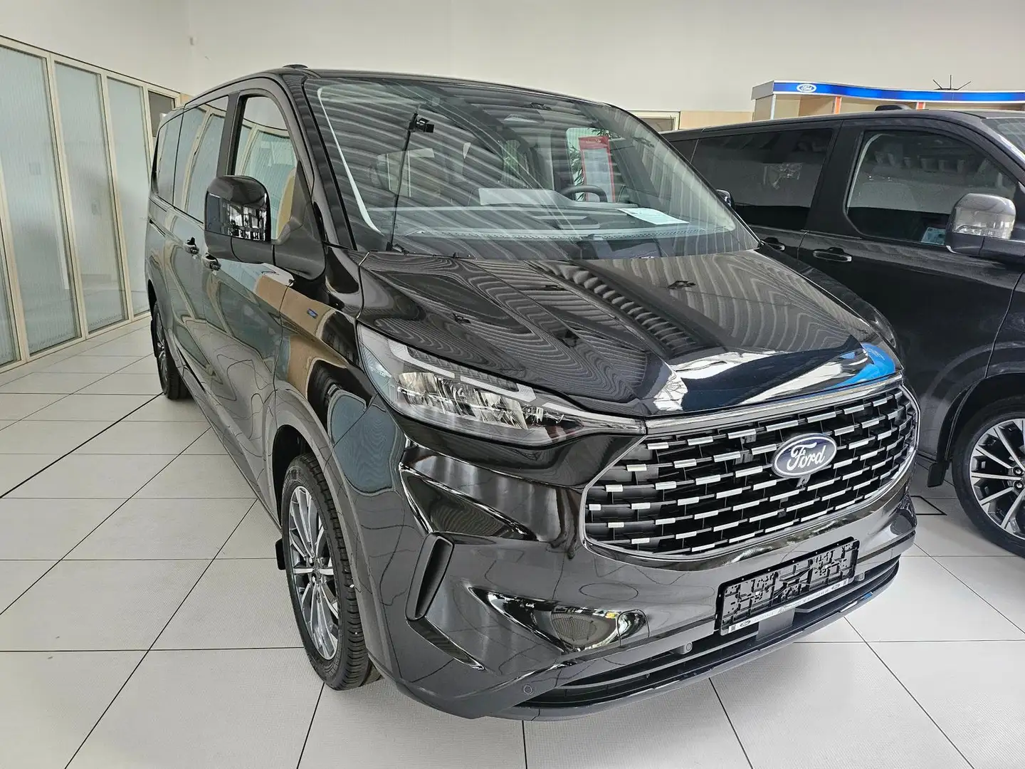 Ford Tourneo Custom L2 TiTANIUM X AUTOMATIK LEDER LED iACC 360°KAMERA Grau - 2