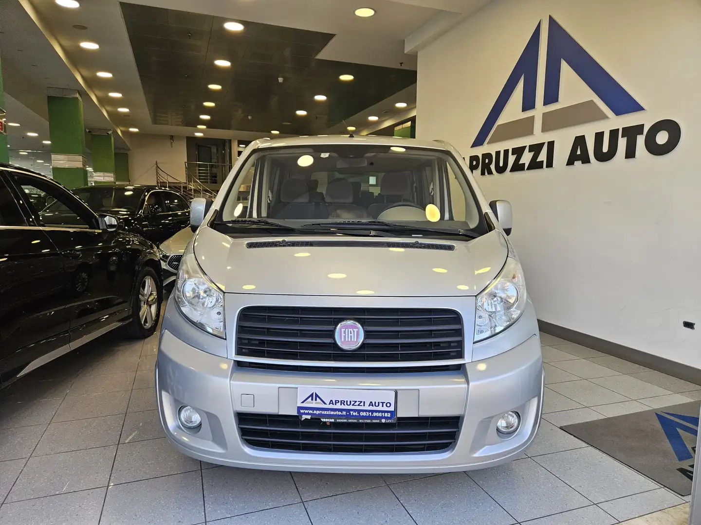 Fiat Scudo panorama 2.0 executive 9 posti Silber - 1