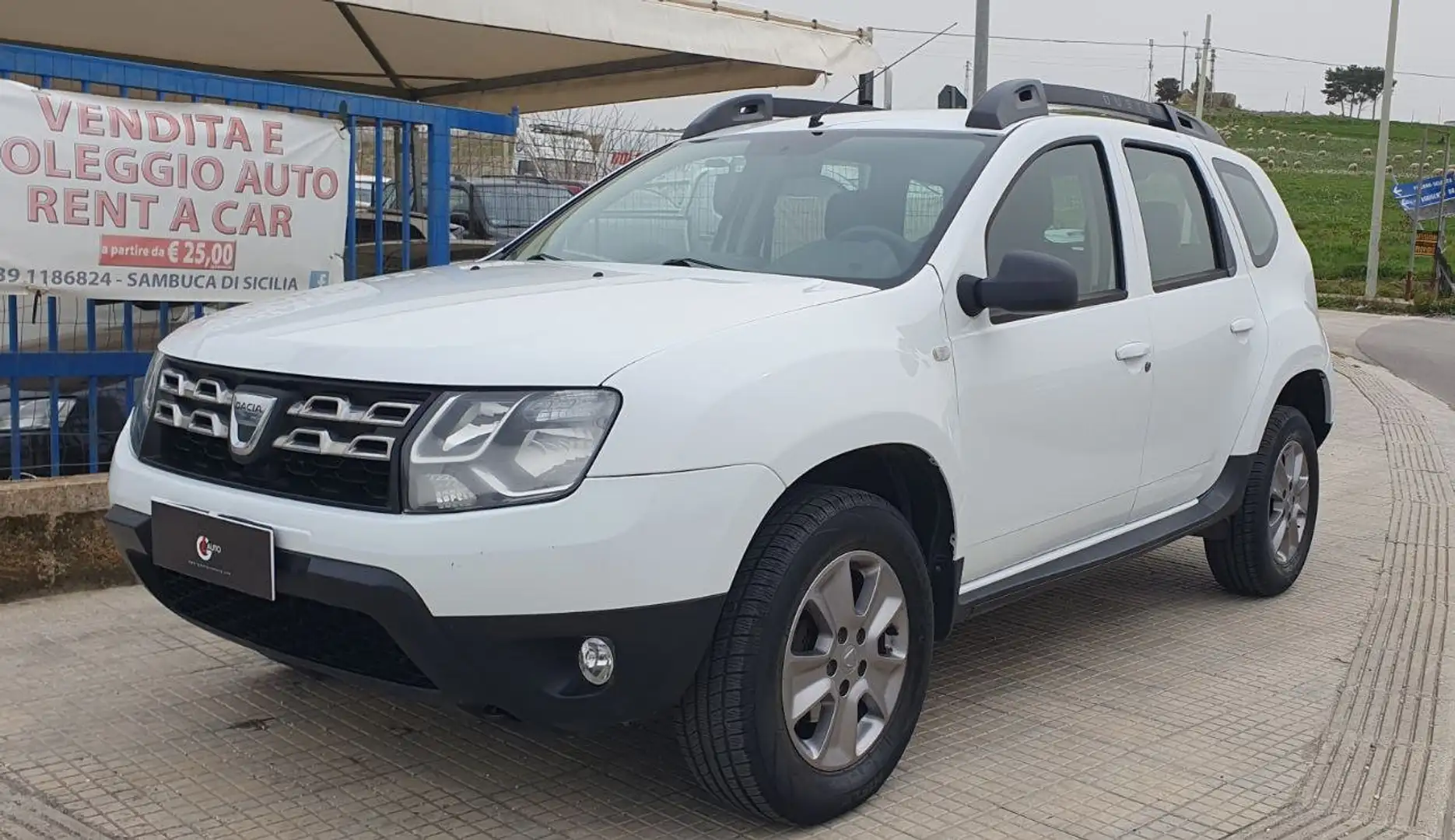 Dacia Duster Duster 1.5 dci Laureate 4x4 110cv Blanc - 2