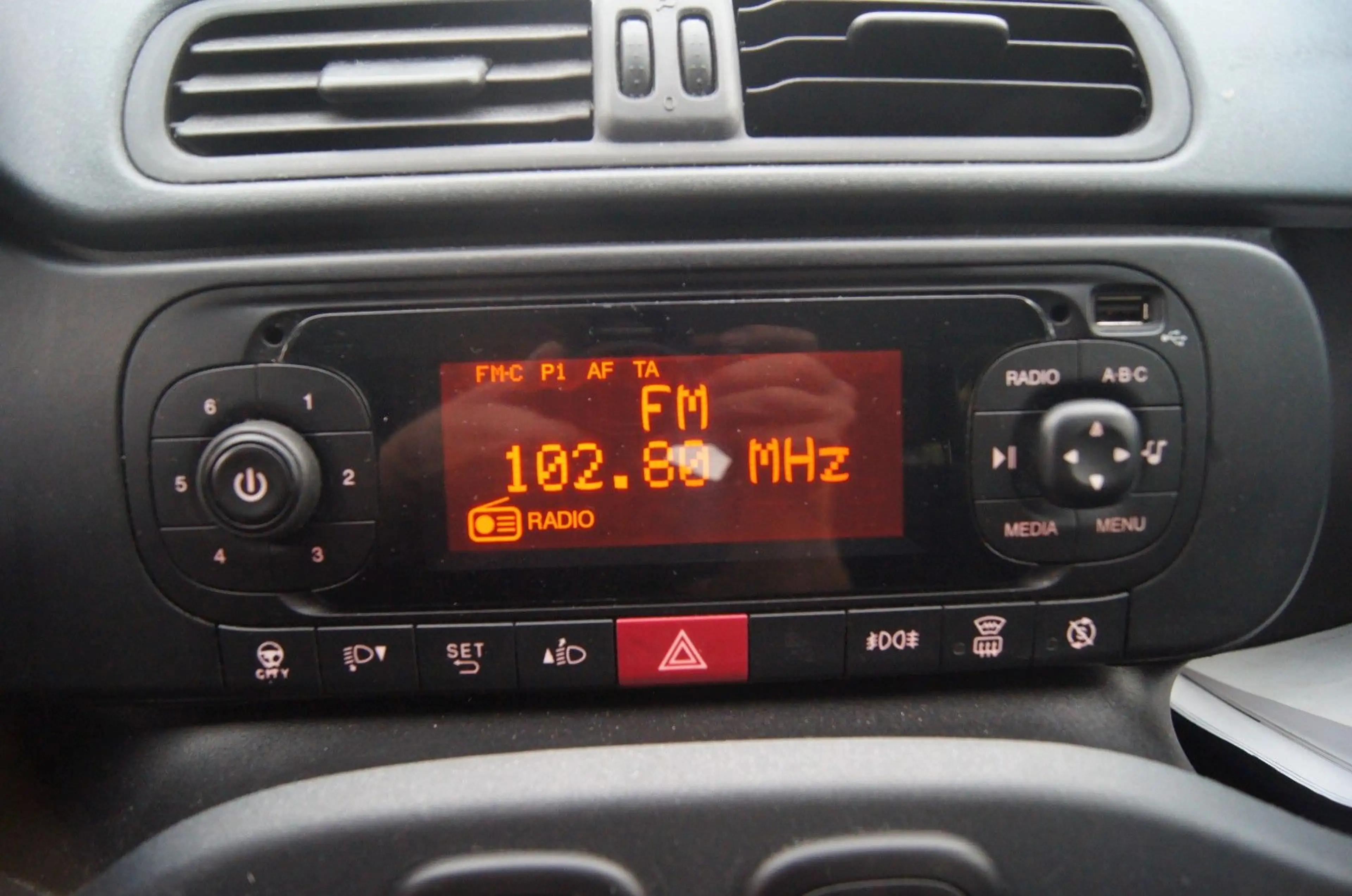 Fiat Panda Wild 4x4, ATM 38200 km,TÜV neu — photo 12