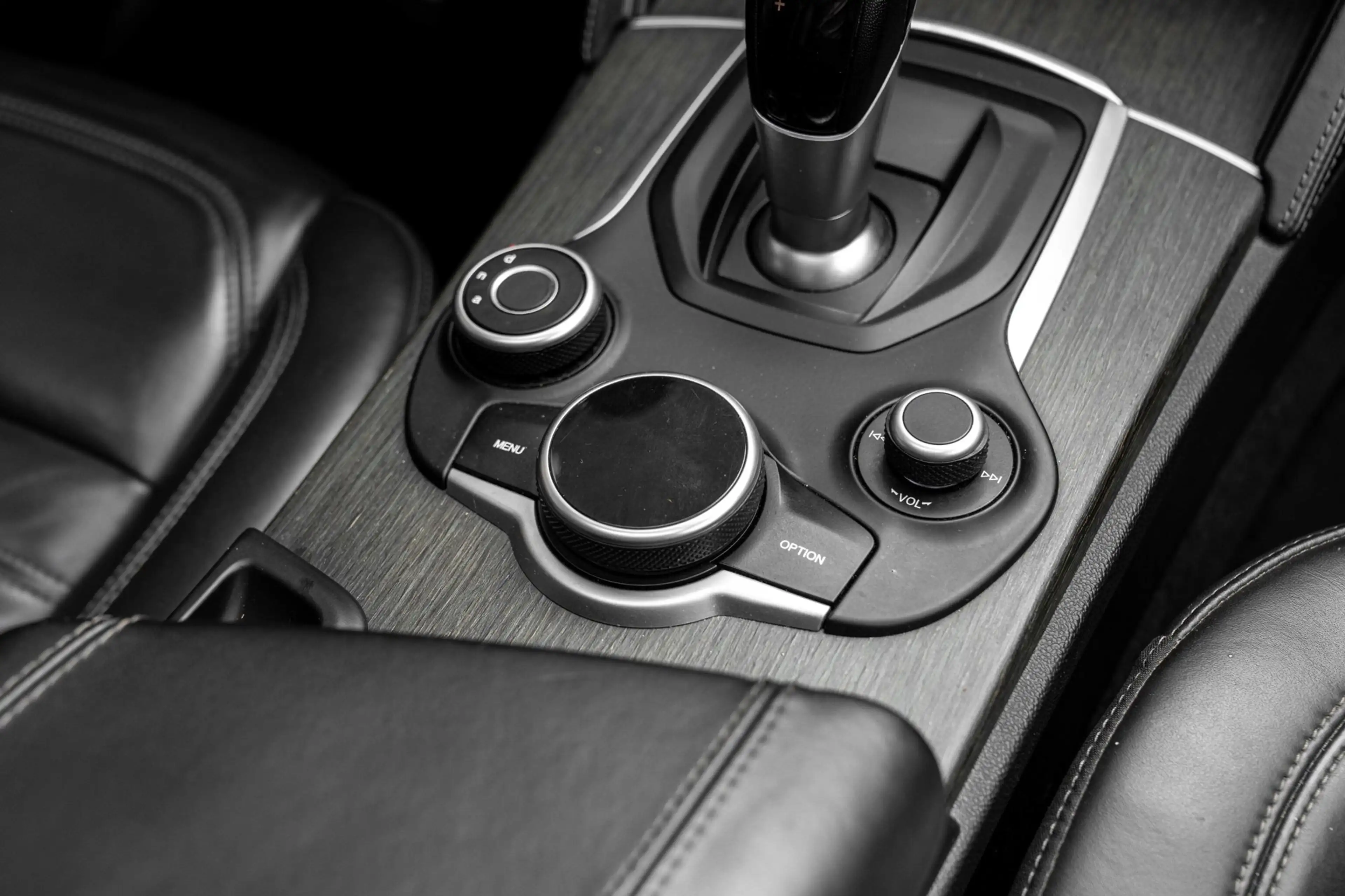 Alfa Romeo Stelvio 2.0 T AWD Super 280 PK Aut. ACC Schuifdak Harman K — photo 31