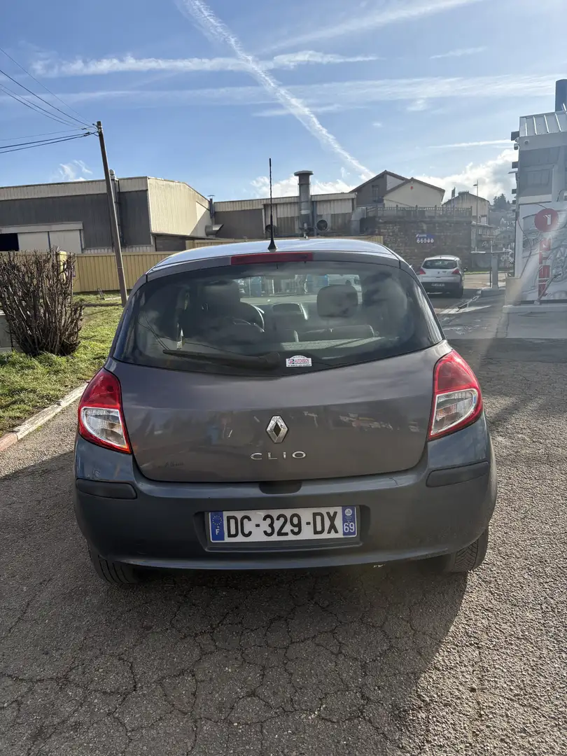 Renault Clio Clio 1.5 dCi 85 Dynamique Gris - 2