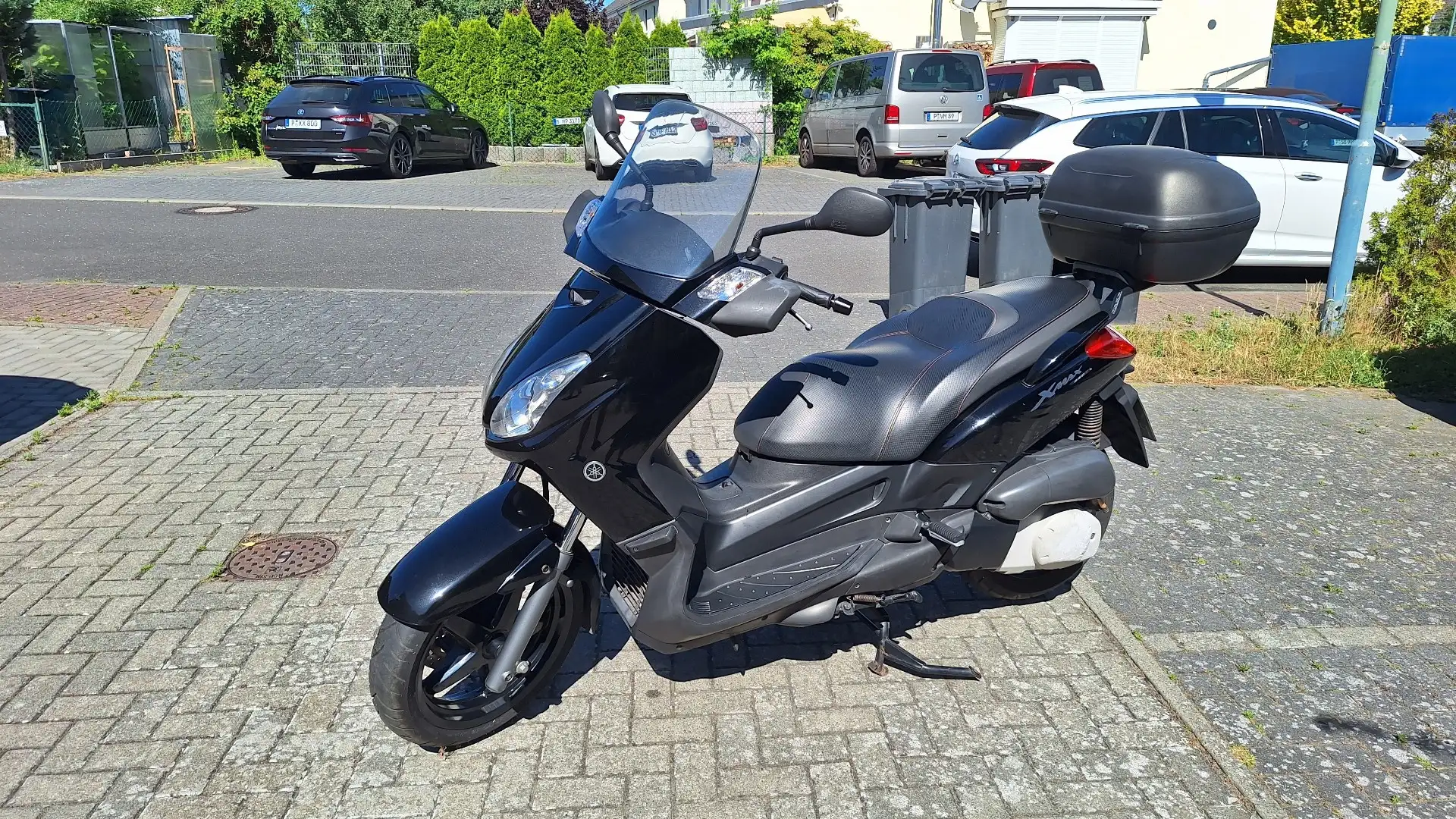 Yamaha X-Max 250 Noir - 2