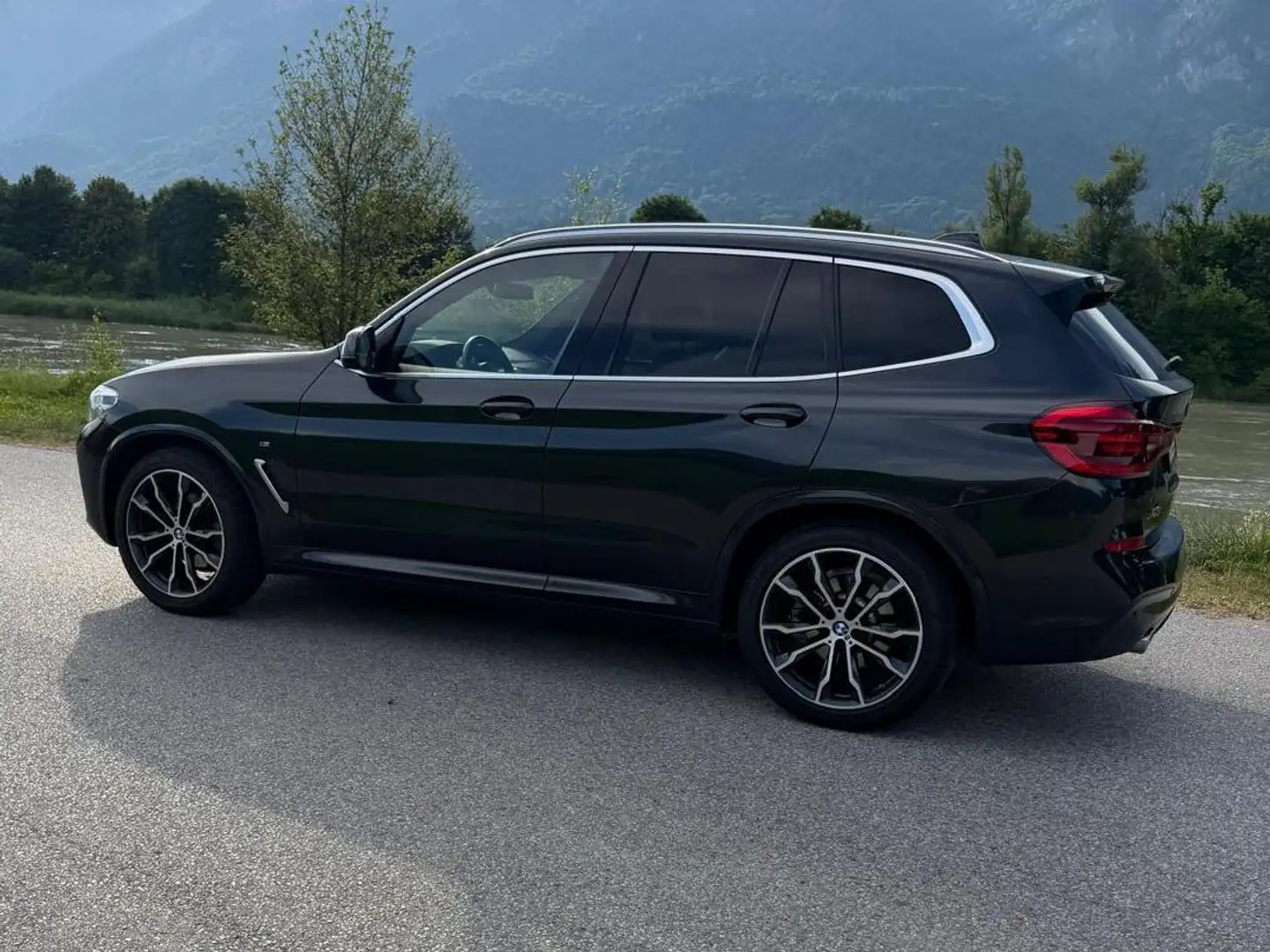 BMW X3 BMW X3 xDrive20d M Sport | 20 Zoll | Leder | Bremsen neu | 8-fach bereift | Service neu | Kamera Grau - 2