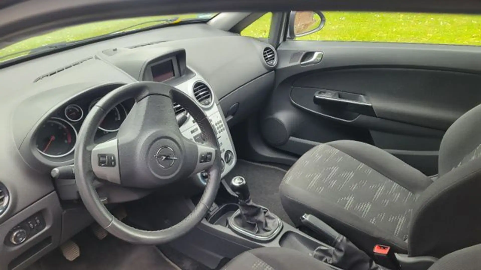 Opel Corsa 1.4 - 2 Hand - Klima . Insp. Neu Silber - 2