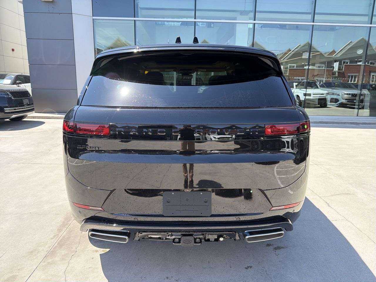 2026 Land Rover Range Rover Sport P400 Dynamic HSE alt 4