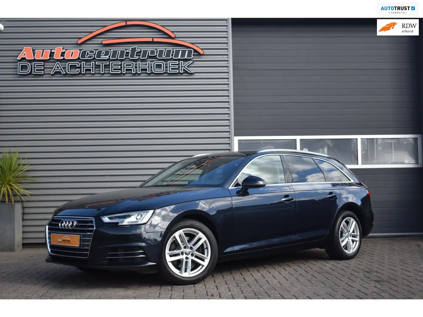 Audi A4 Avant 1.4 TFSI Sport Edition Automaat / LED / Navi Blau - 1