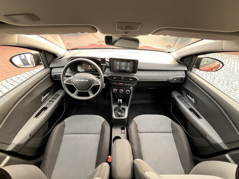 Dacia Jogger HEV 140 Hybrid Extreme Alu 16" PDC+RFK LED — photo 10