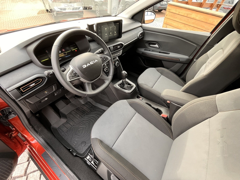 Dacia Jogger HEV 140 Hybrid Extreme Alu 16" PDC+RFK LED — photo 5