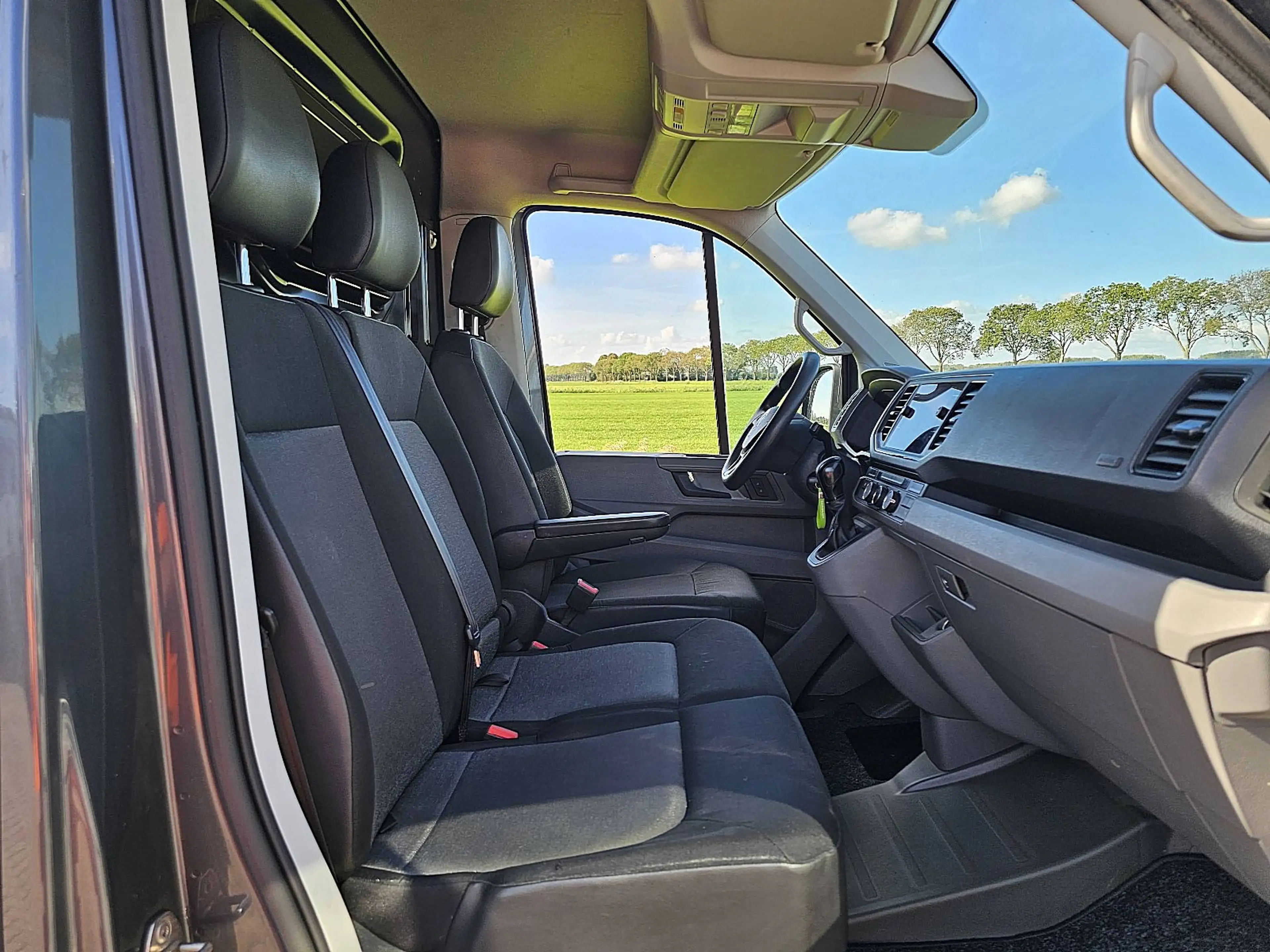 Volkswagen Crafter 35 2.0 L4H3 Automaat Navi! — photo 7